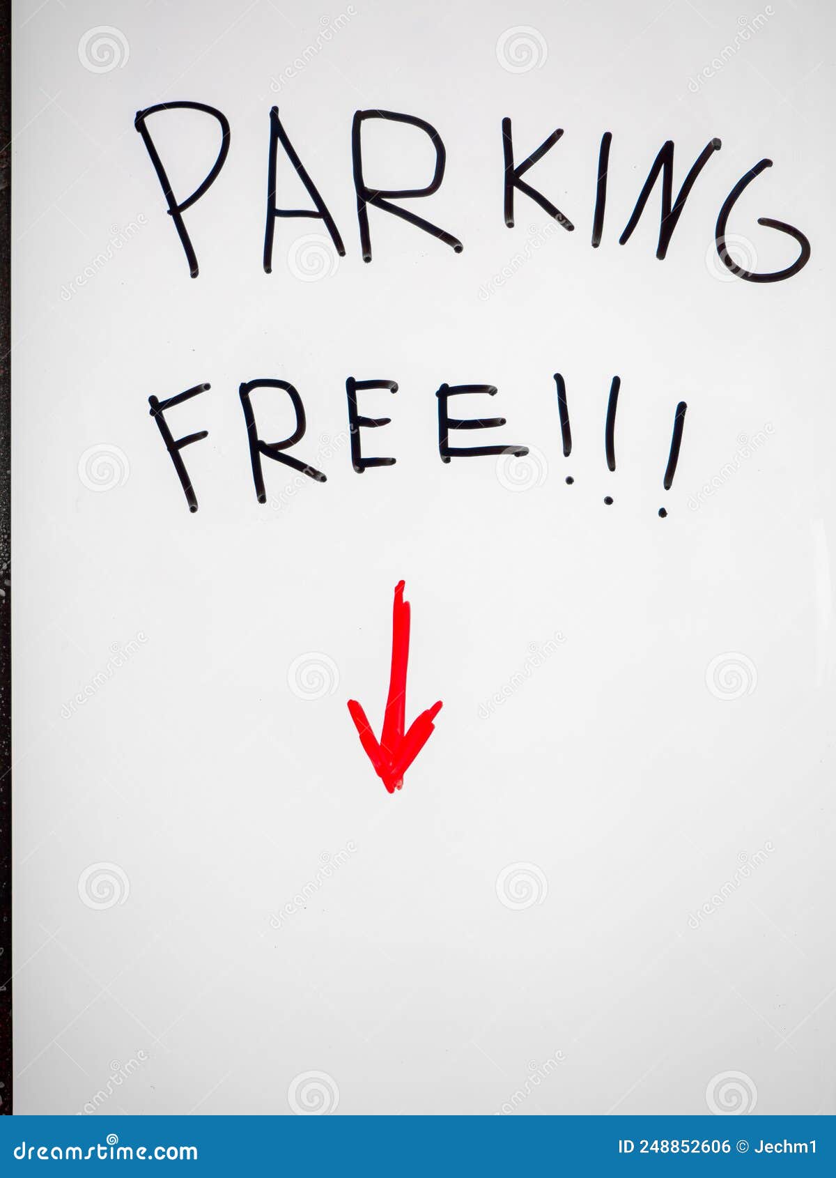 free parking sign inside a hotel. concepto de transporte