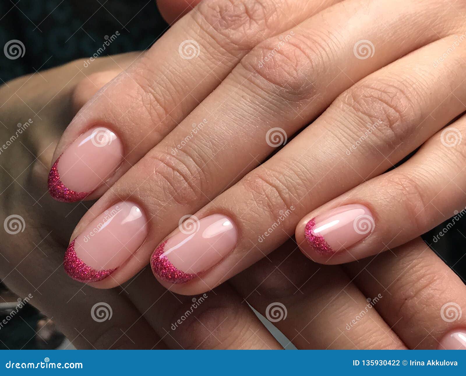 Glitter French Nail Designs for Summer 2023| Morovan