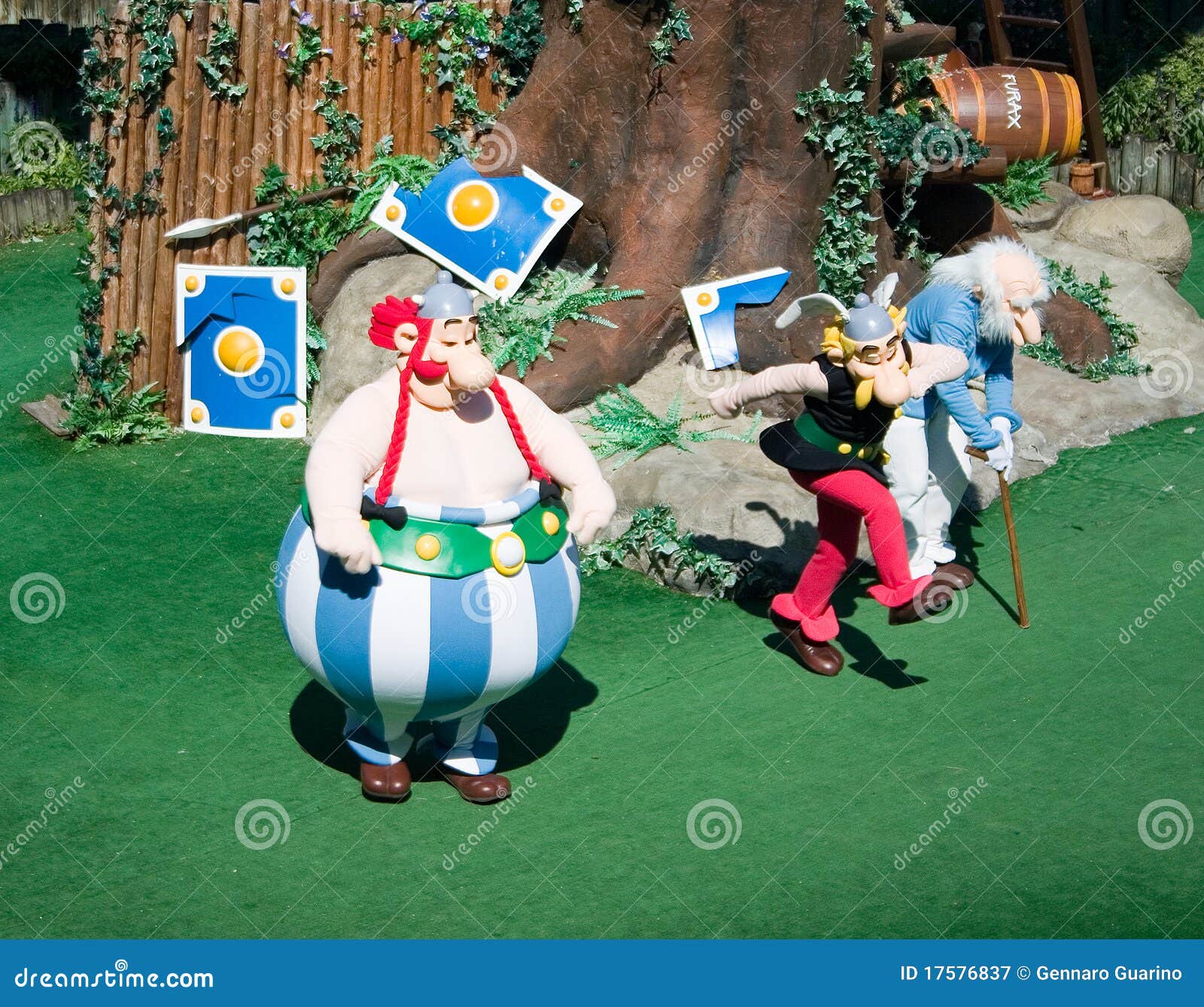 French-Park Asterix-Asterix, Obelix and Panoramix Editorial Photography -  Image of paris, obelix: 17576837