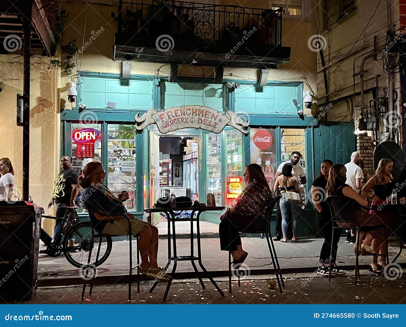 Frenchmen Street editorial image. Image of playing, withcajun - 274665580