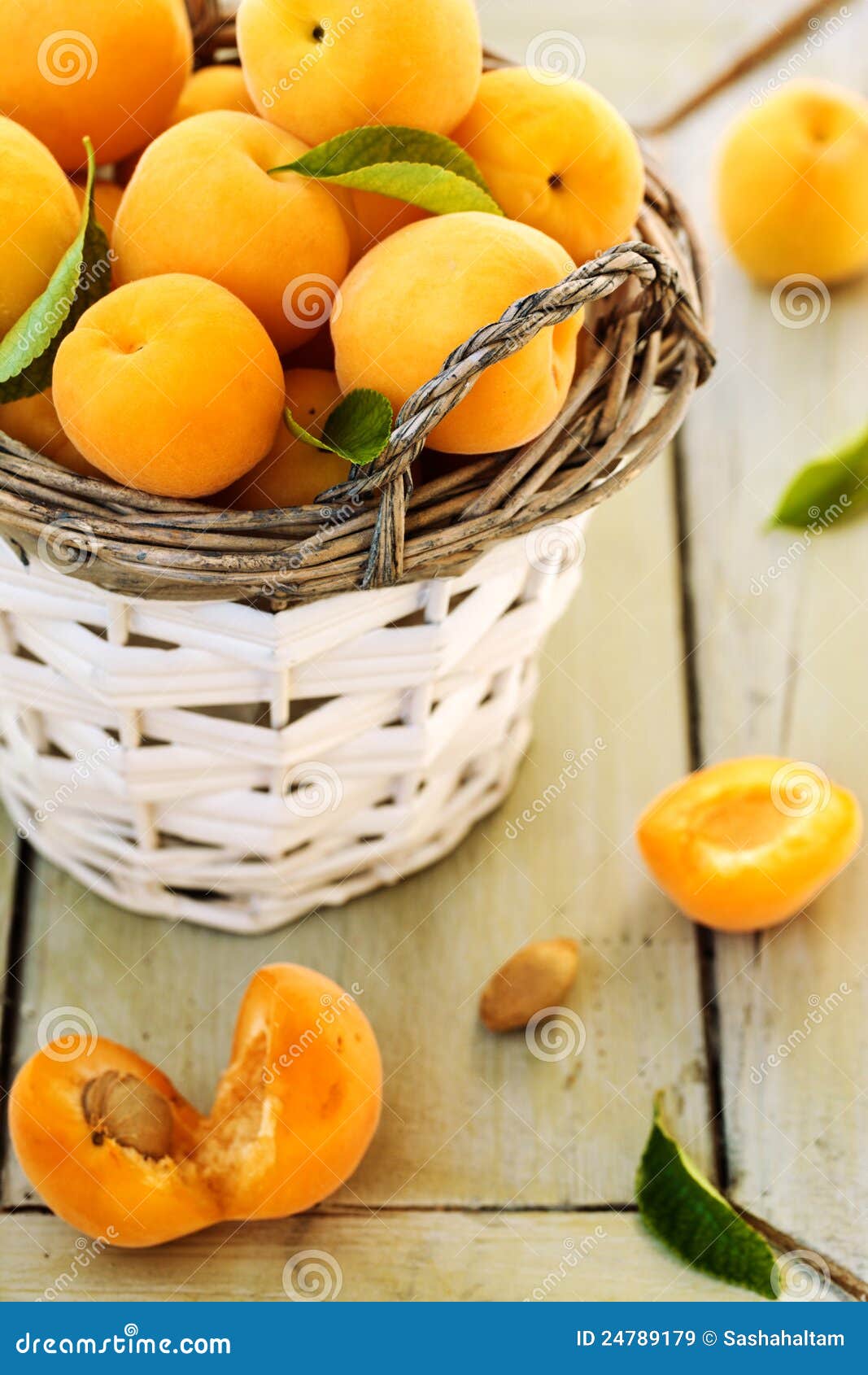 Fresh apricots stock image. Image of board, natural, apricot 24789179