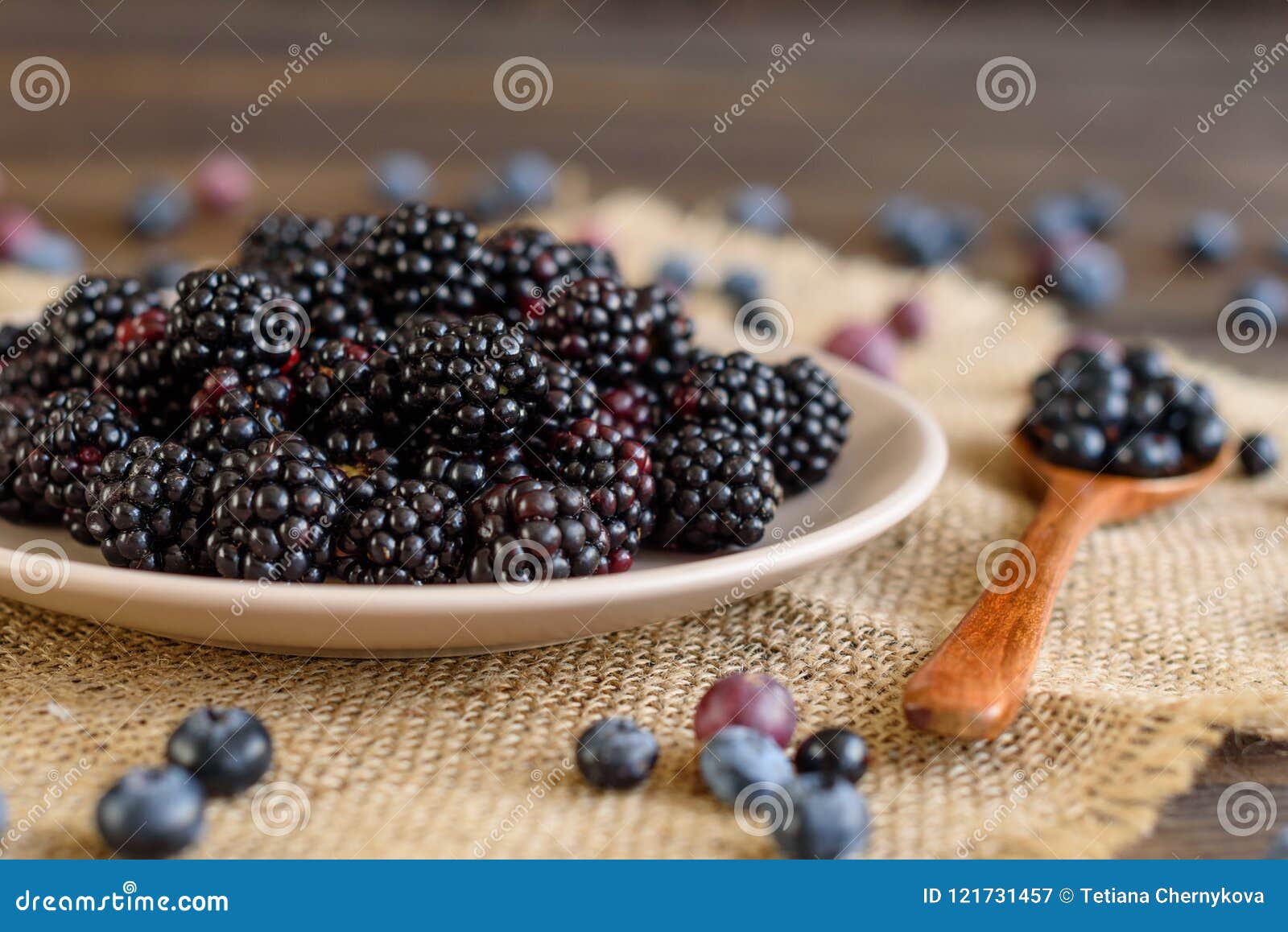 Fresh berries on a plate stock image. Image of dieting - 121731457