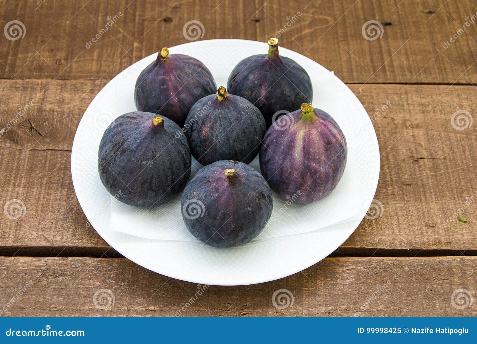 Fresh Black Figs Age Paintings, Fresh Fig Fruit in Dish, Stock Image