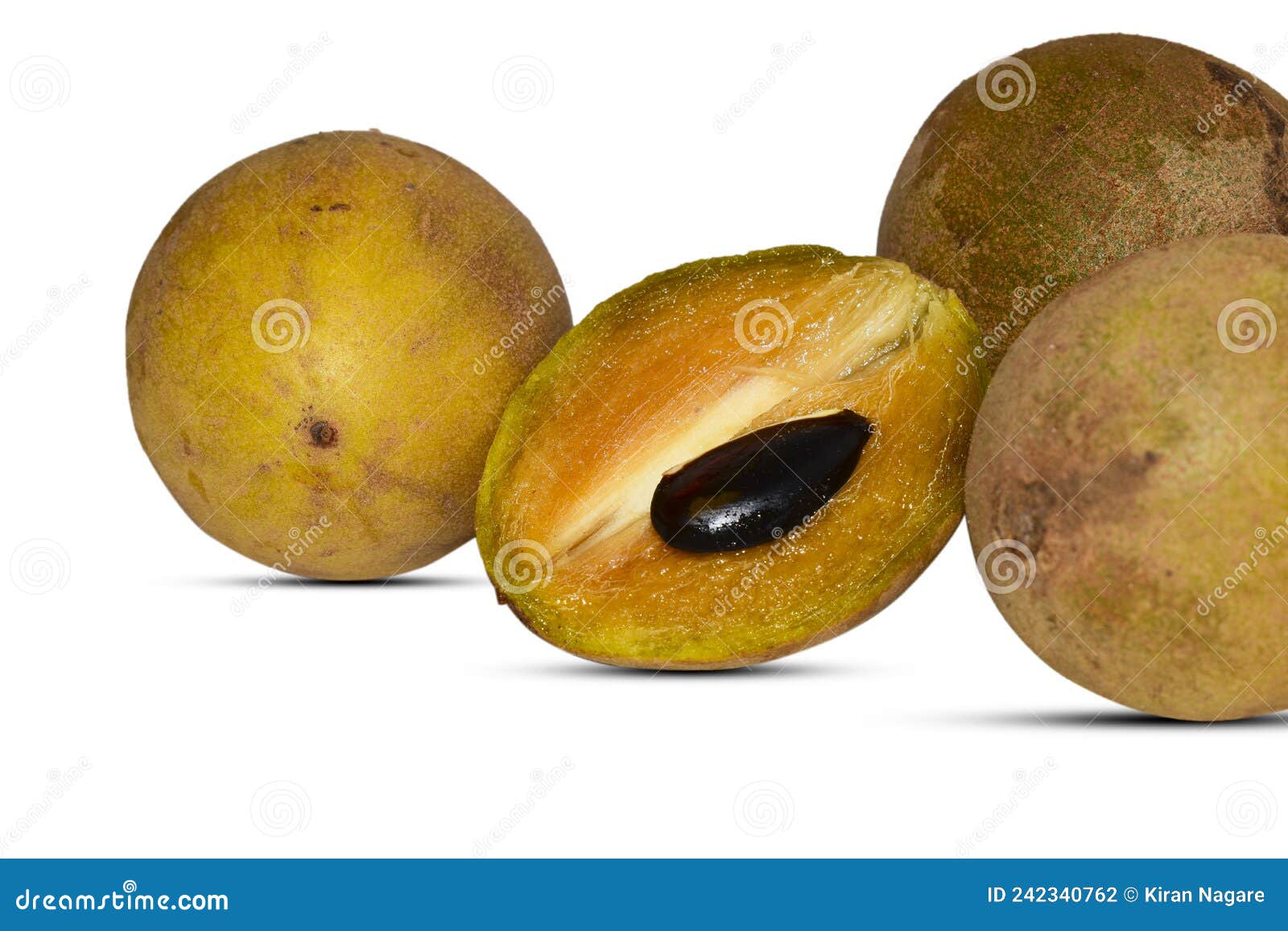 fresh chickoo fruit .
