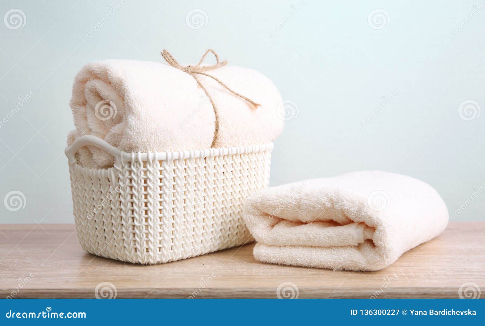 https://thumbs.dreamstime.com/z/fresh-clean-towels-wooden-table-towel-bascket-stack-empty-copy-space-background-136300227.jpg