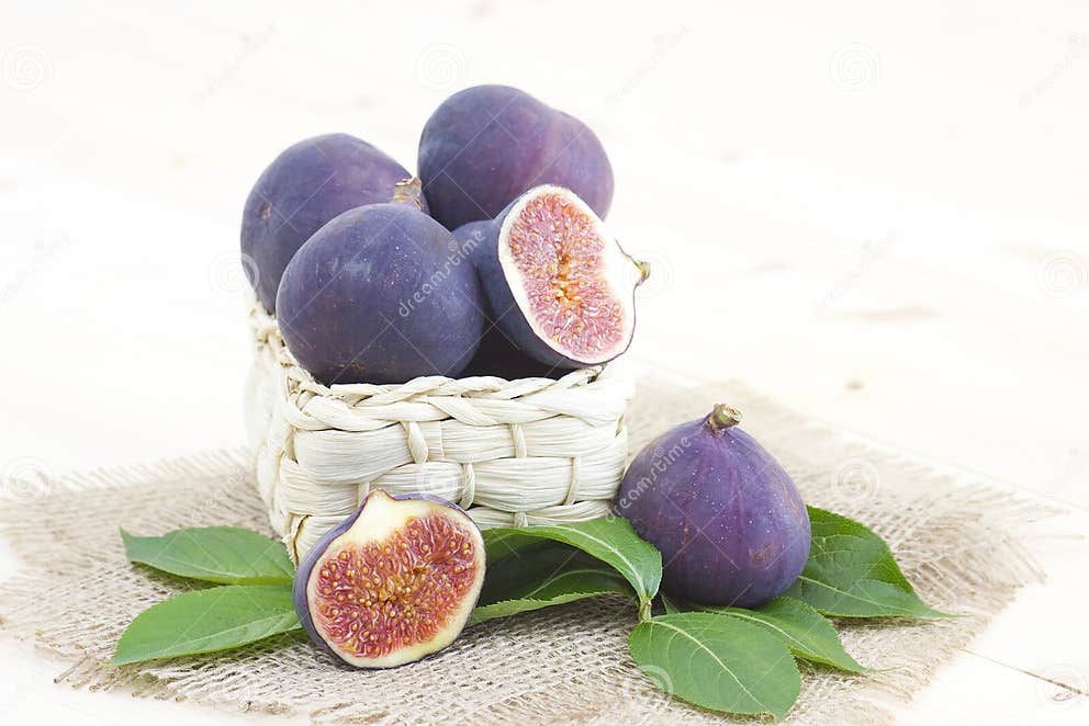 Fresh figs stock image. Image of basket, round, copy 32463595