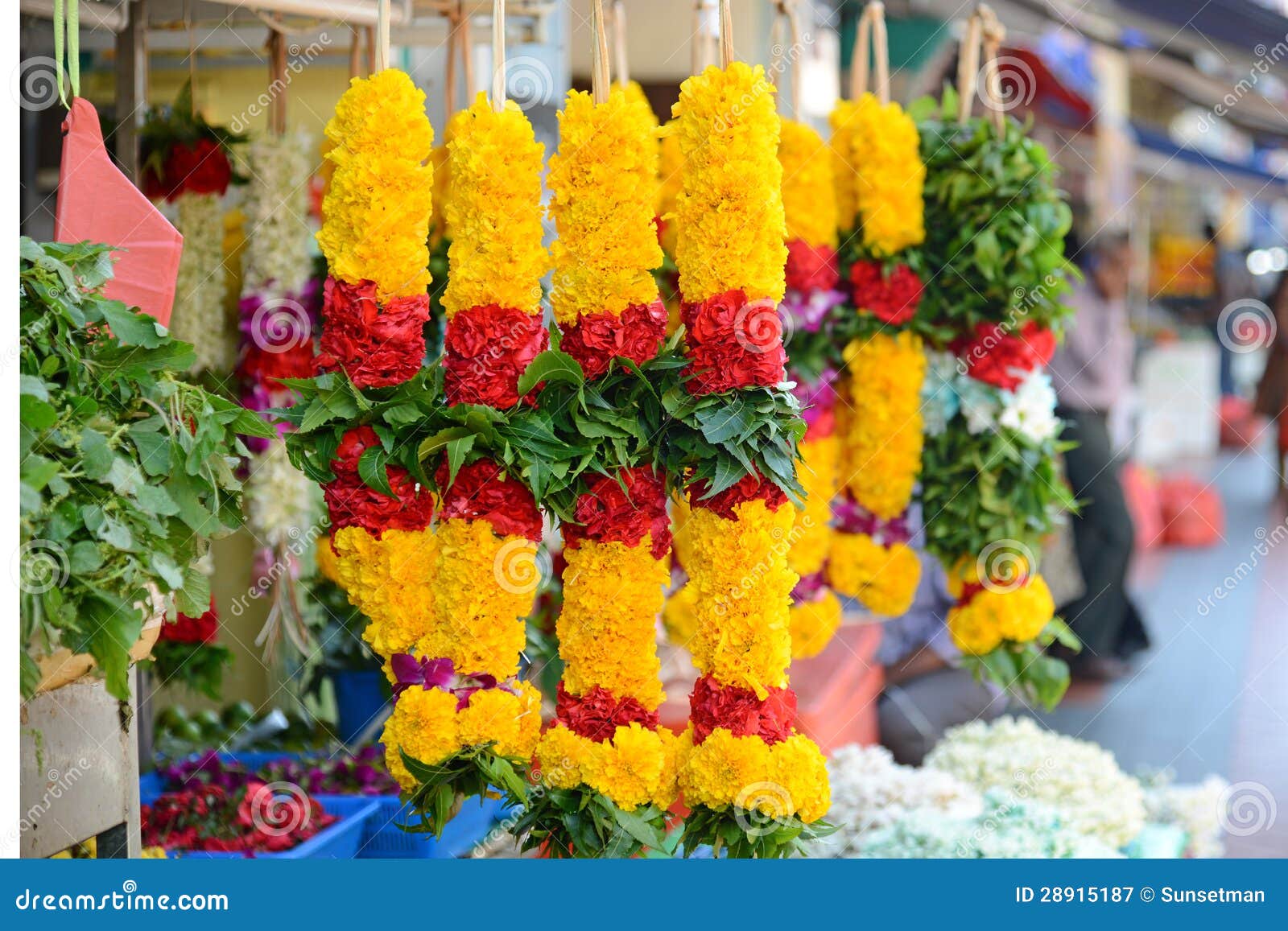 Fresh Flower Garlands stock image. Image of fresh, smell 28915187