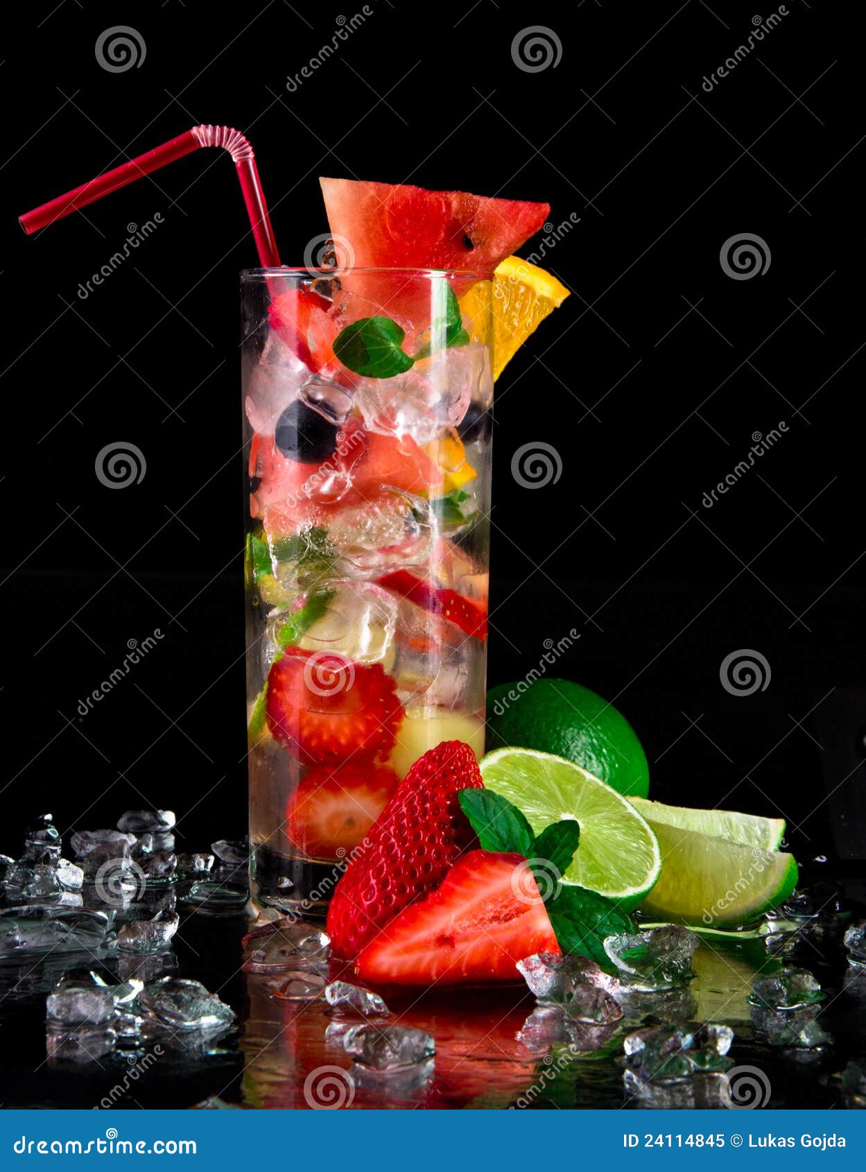 Fresh fruit cocktail stock image. Image of mint, alcohol 24114845