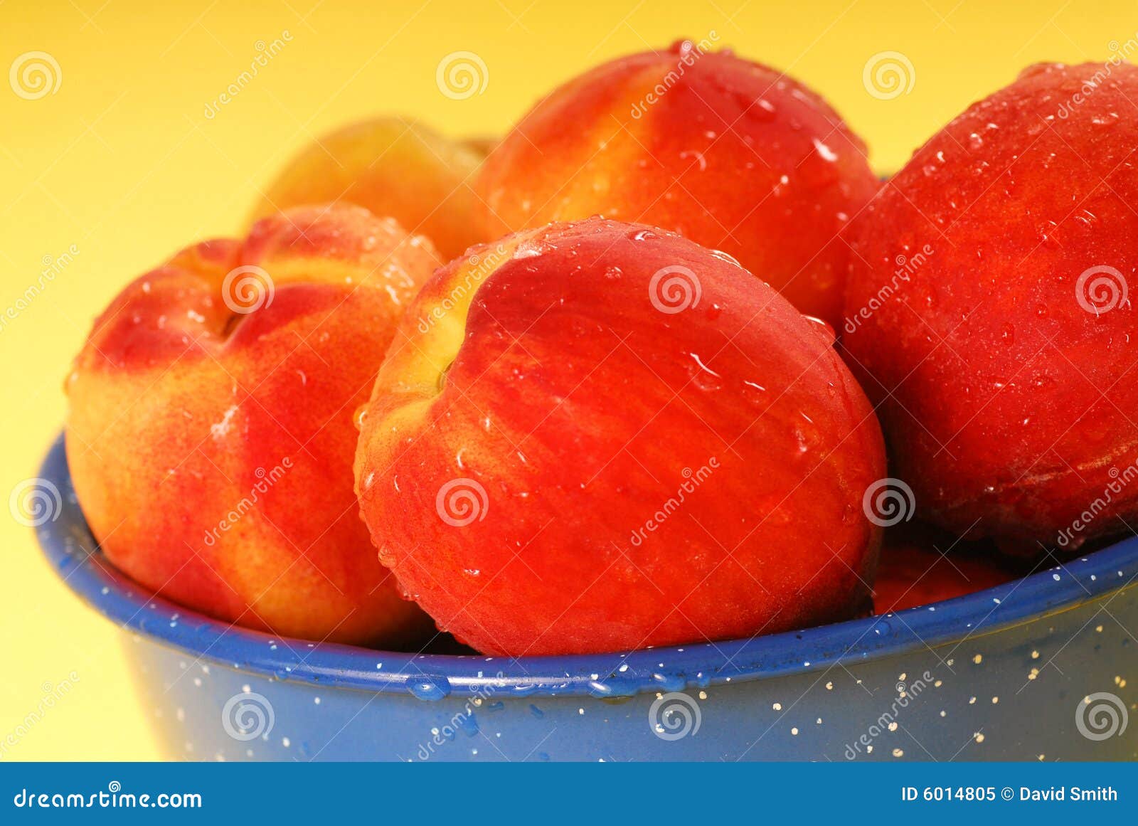 Fresh peaches stock image. Image of healthy, blue 6014805