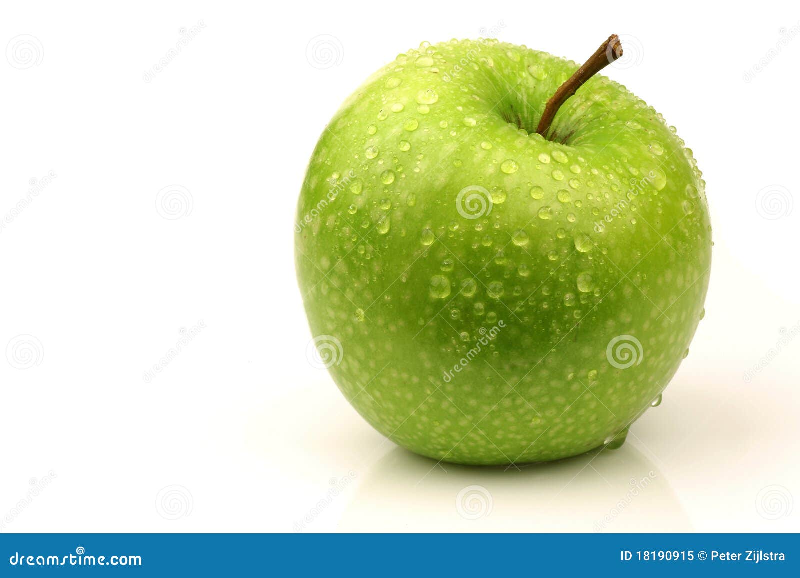 Fresh Granny Smith apple stock image. Image of tree, vitamins 18190915