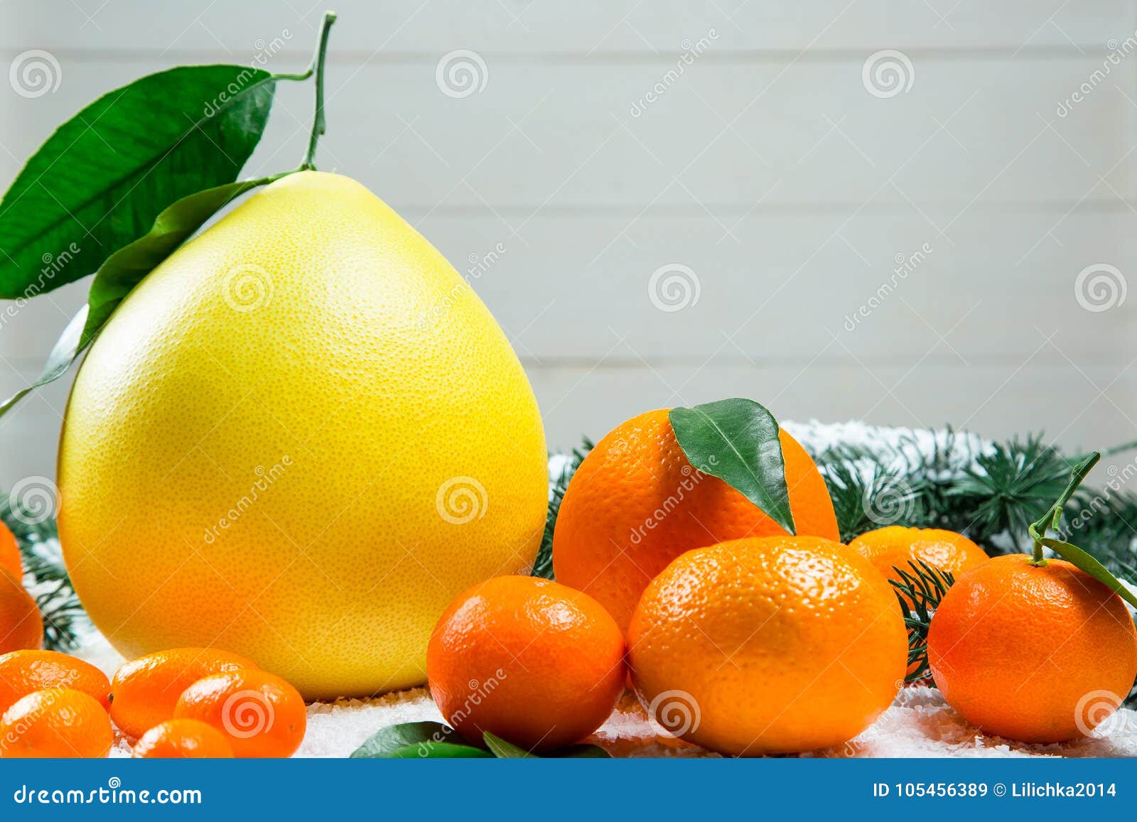 pomelo leaves chinese new year