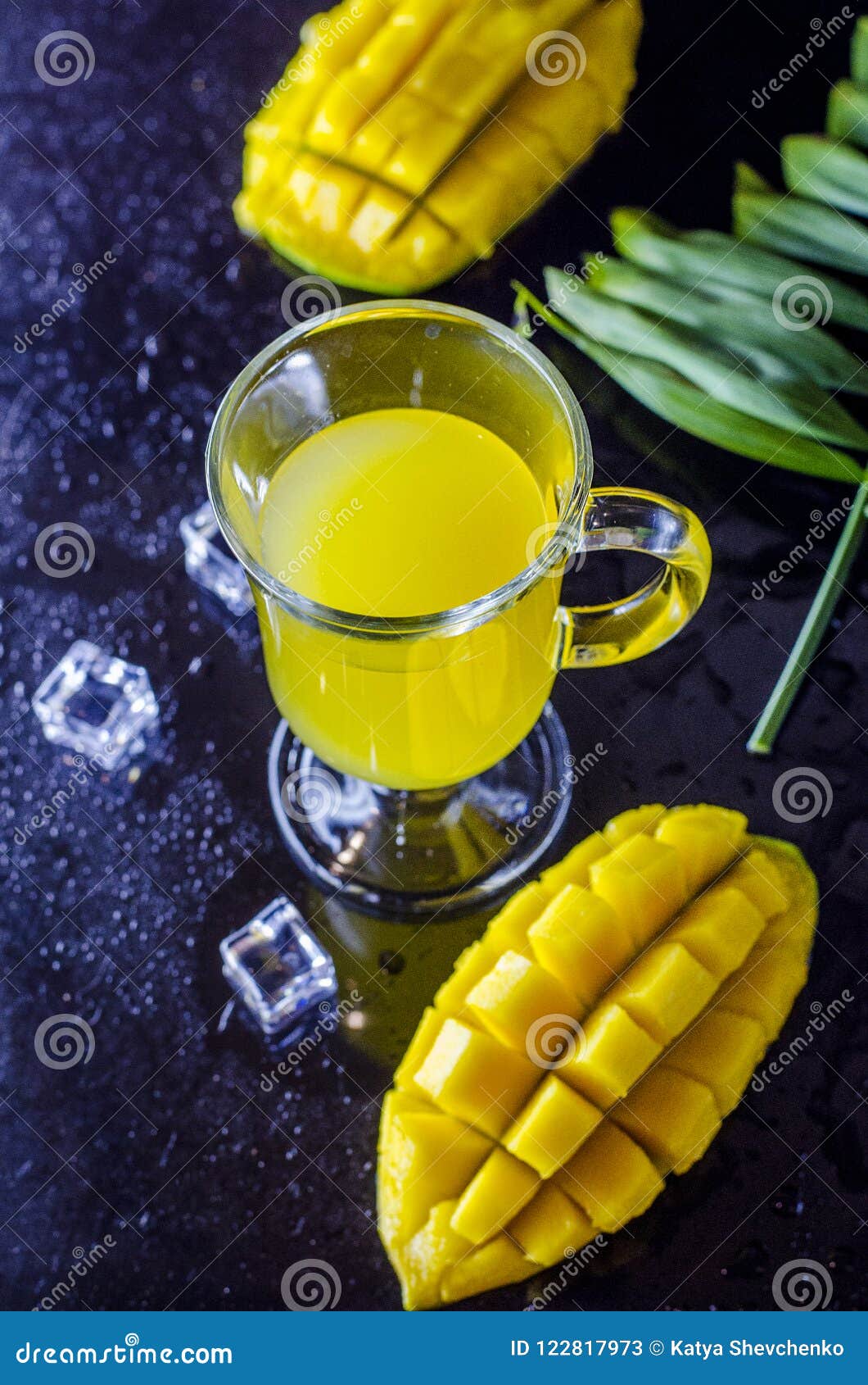 fresh mango and juice