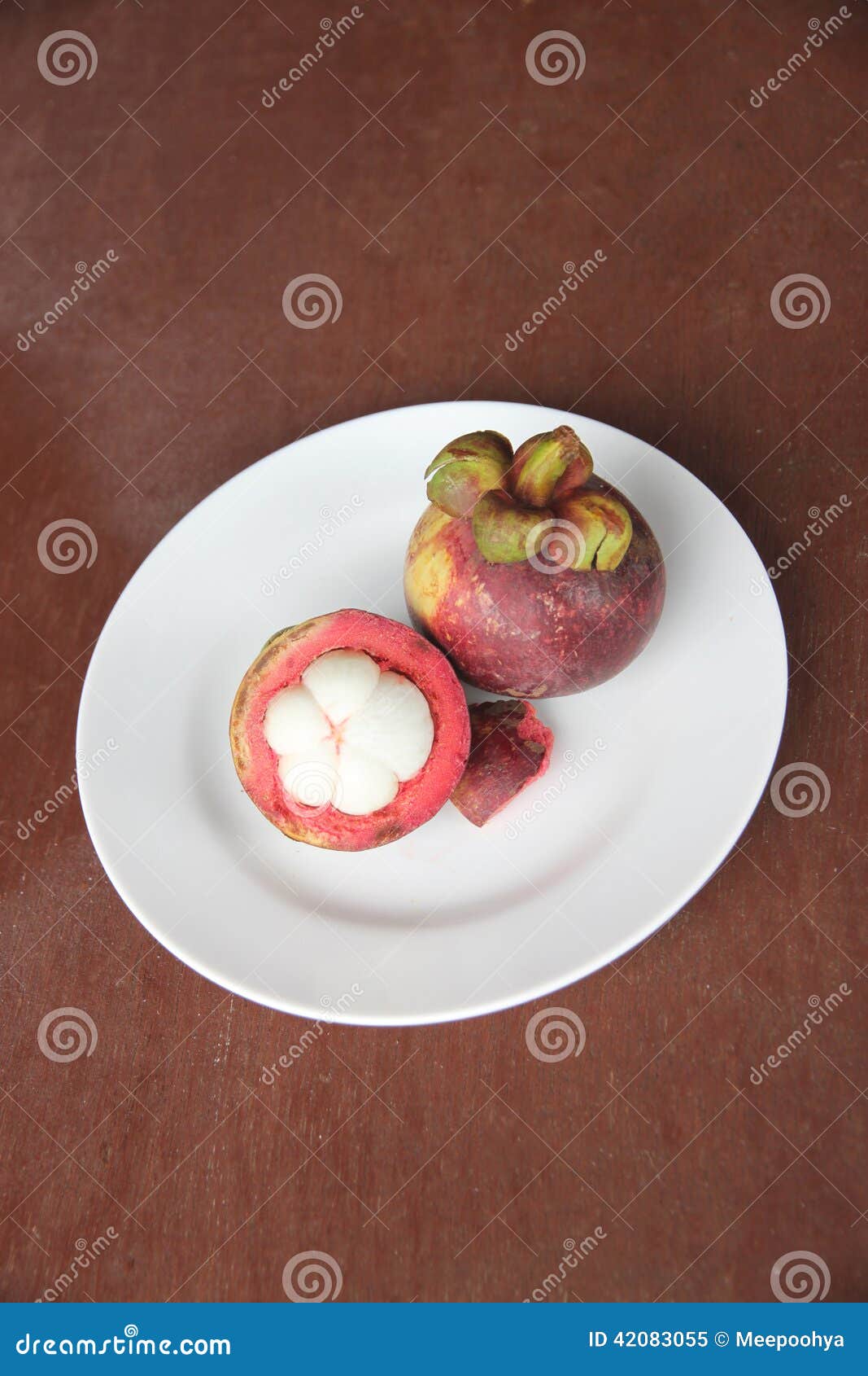 Fresh Mangosteen Fruit of Peeling in Dish. Stock Image Image of shuck, table 42083055