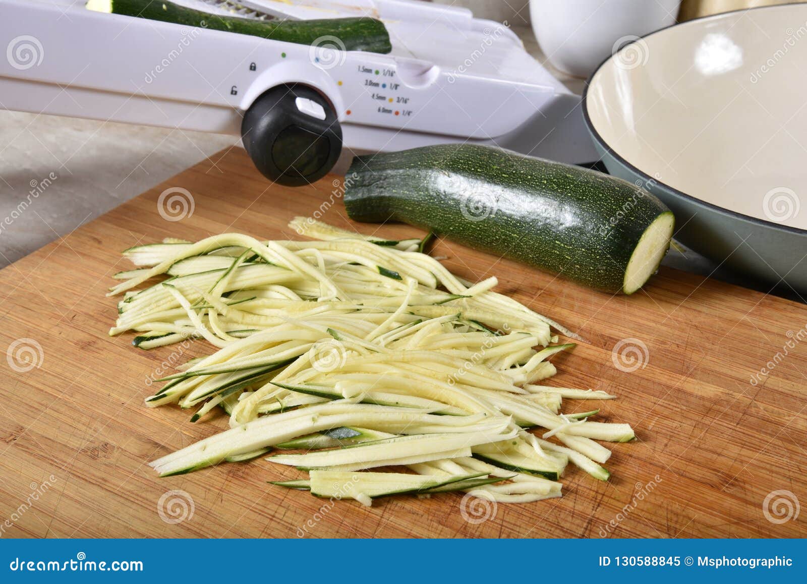 Julienned zucchini squash stock image. Image of board - 130588845