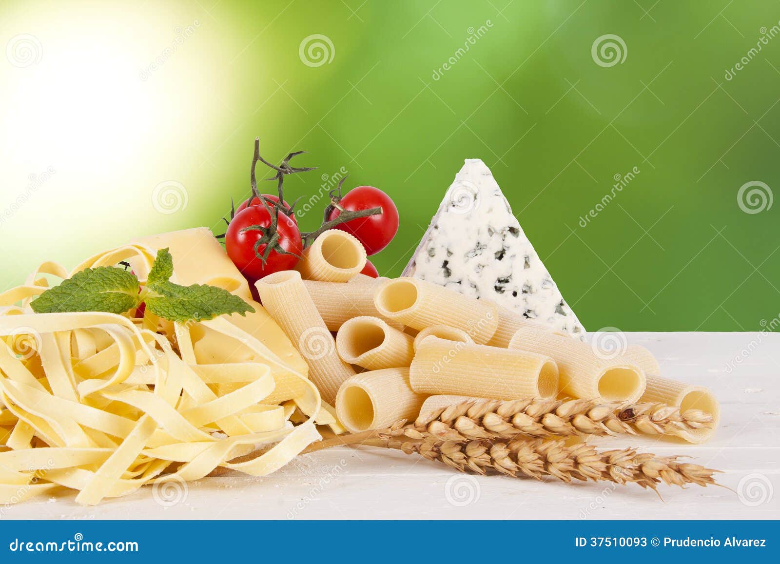 Fresh pasta stock image. Image of lifestyle, lettuce 37510093