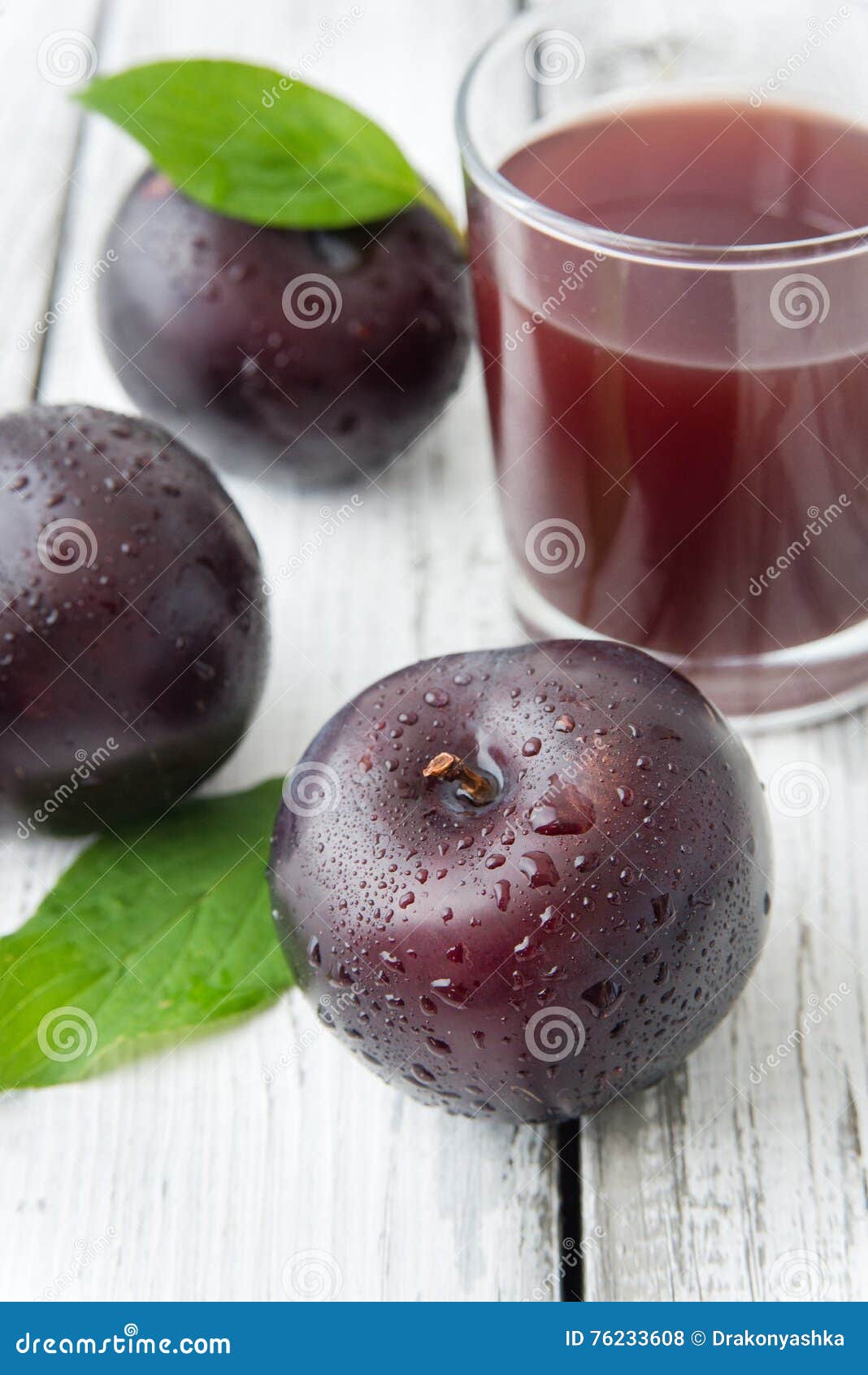 Fresh plums juice stock photo. Image of blue, green, natural 76233608