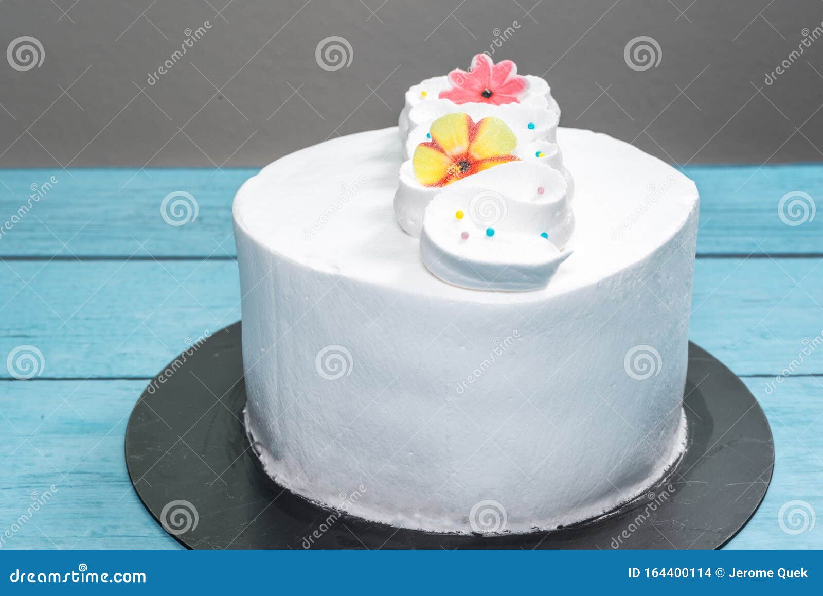 Elsa Fresh Cream Cake CB-SC043 – Cake Boutique