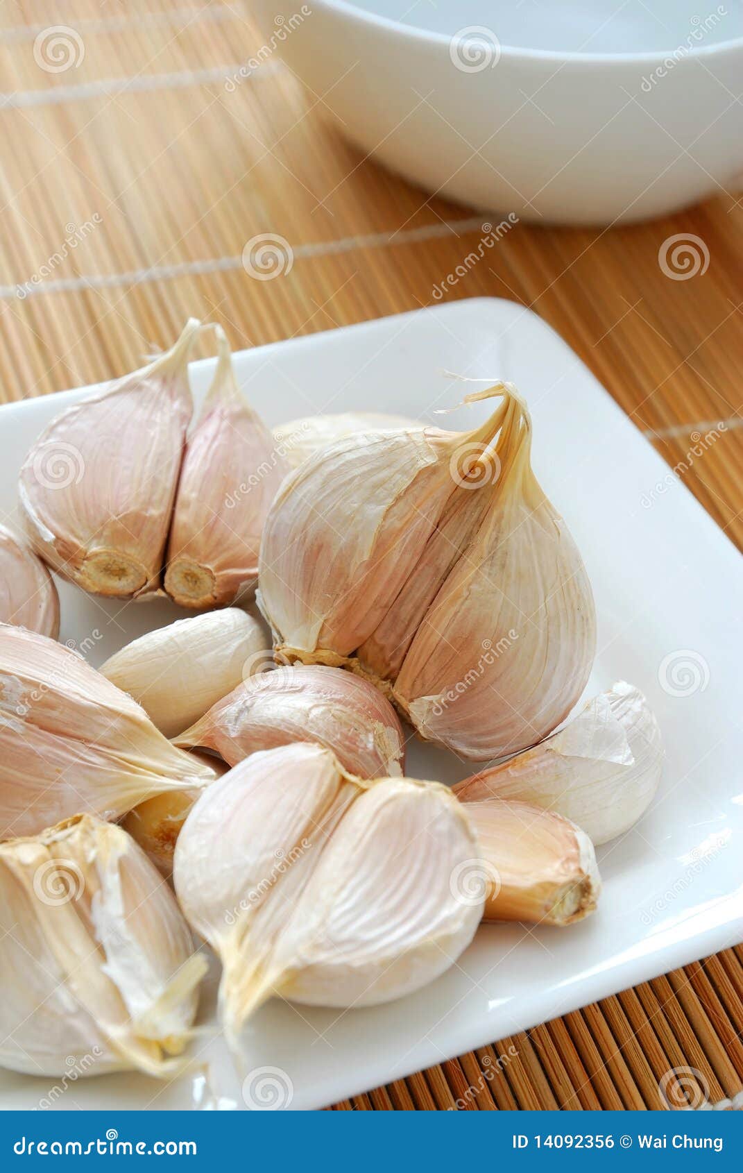 Fresh white garlic cloves stock photo. Image of cuisine 14092356