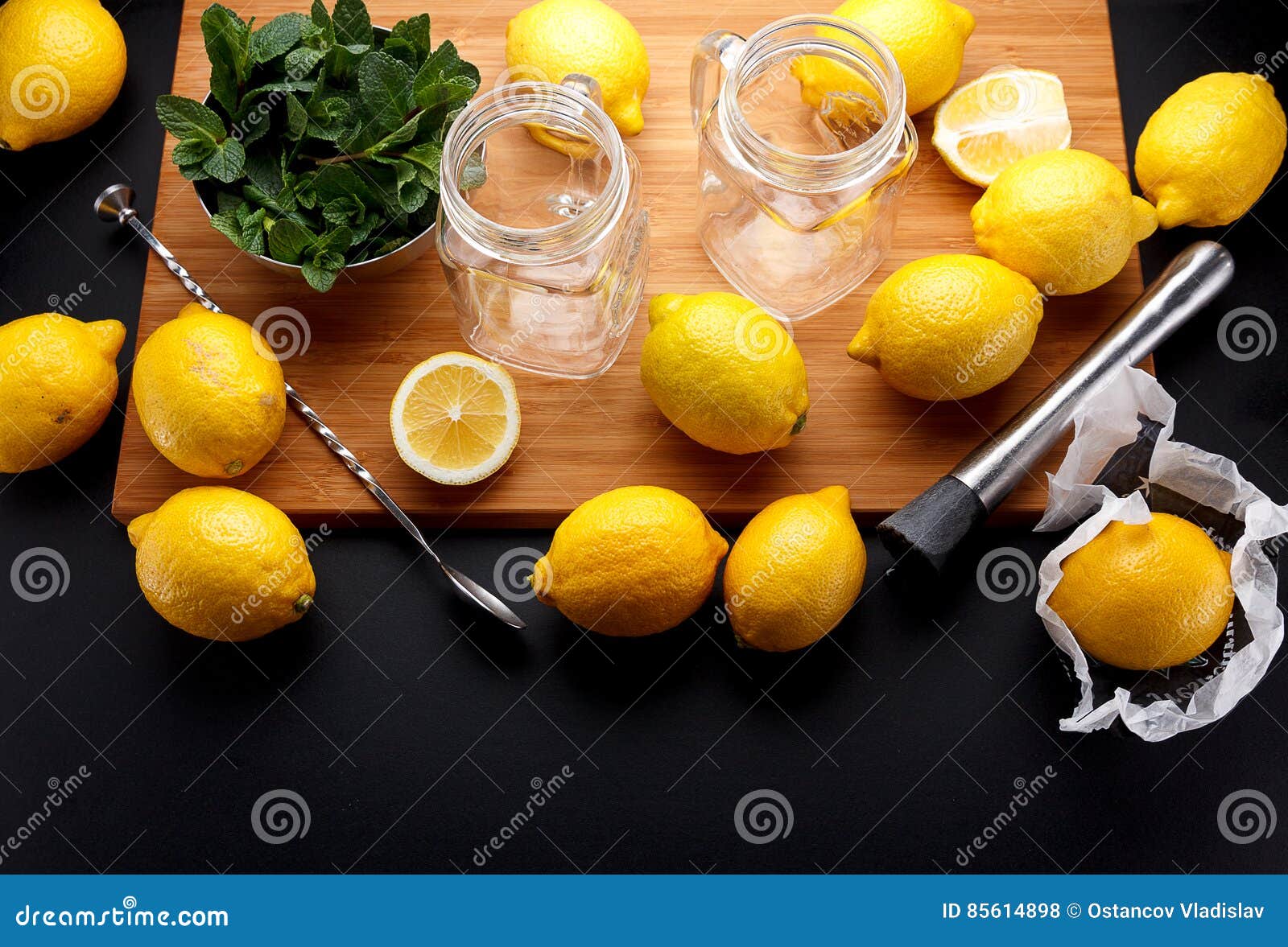 Fresh Yellow Lemon is Ready for Juicing Stock Photo Image of drink, food 85614898