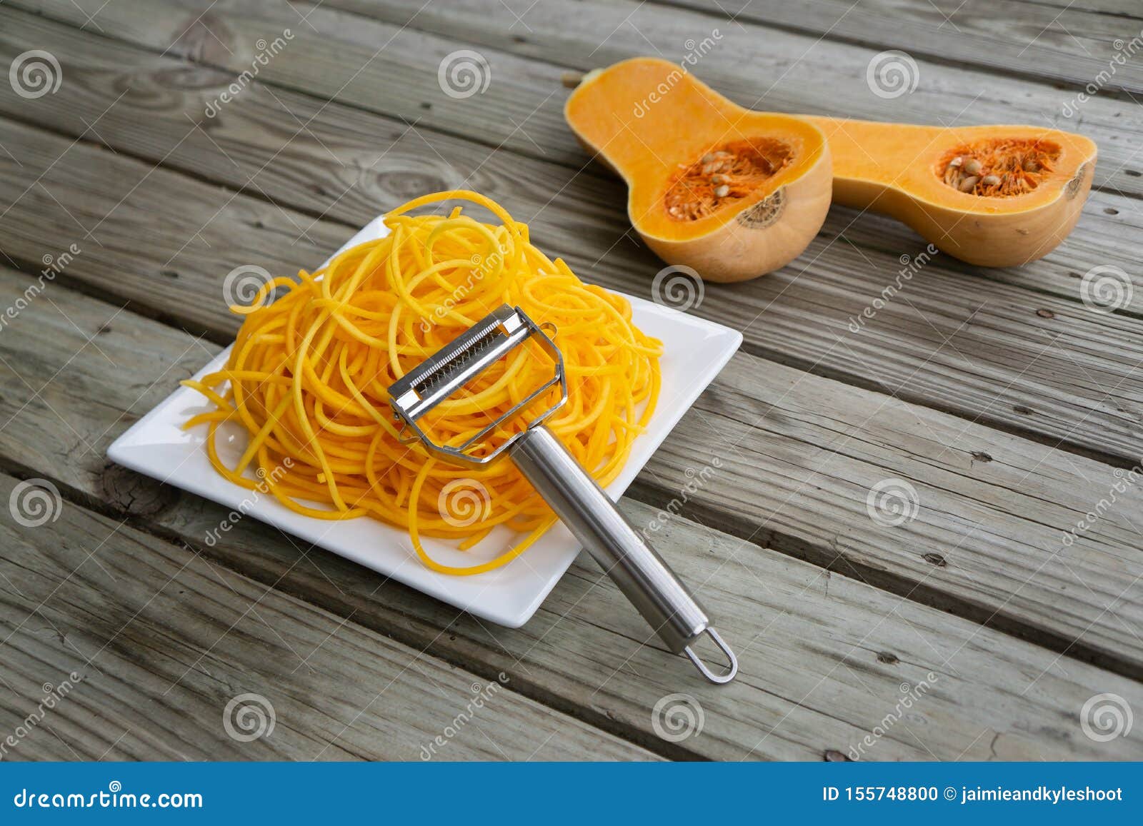 Freshly Peeled Butternut Squash Vegetable Noodles Via Julienne Peeler Stock  Photo - Image of healthy, julienne: 155748800