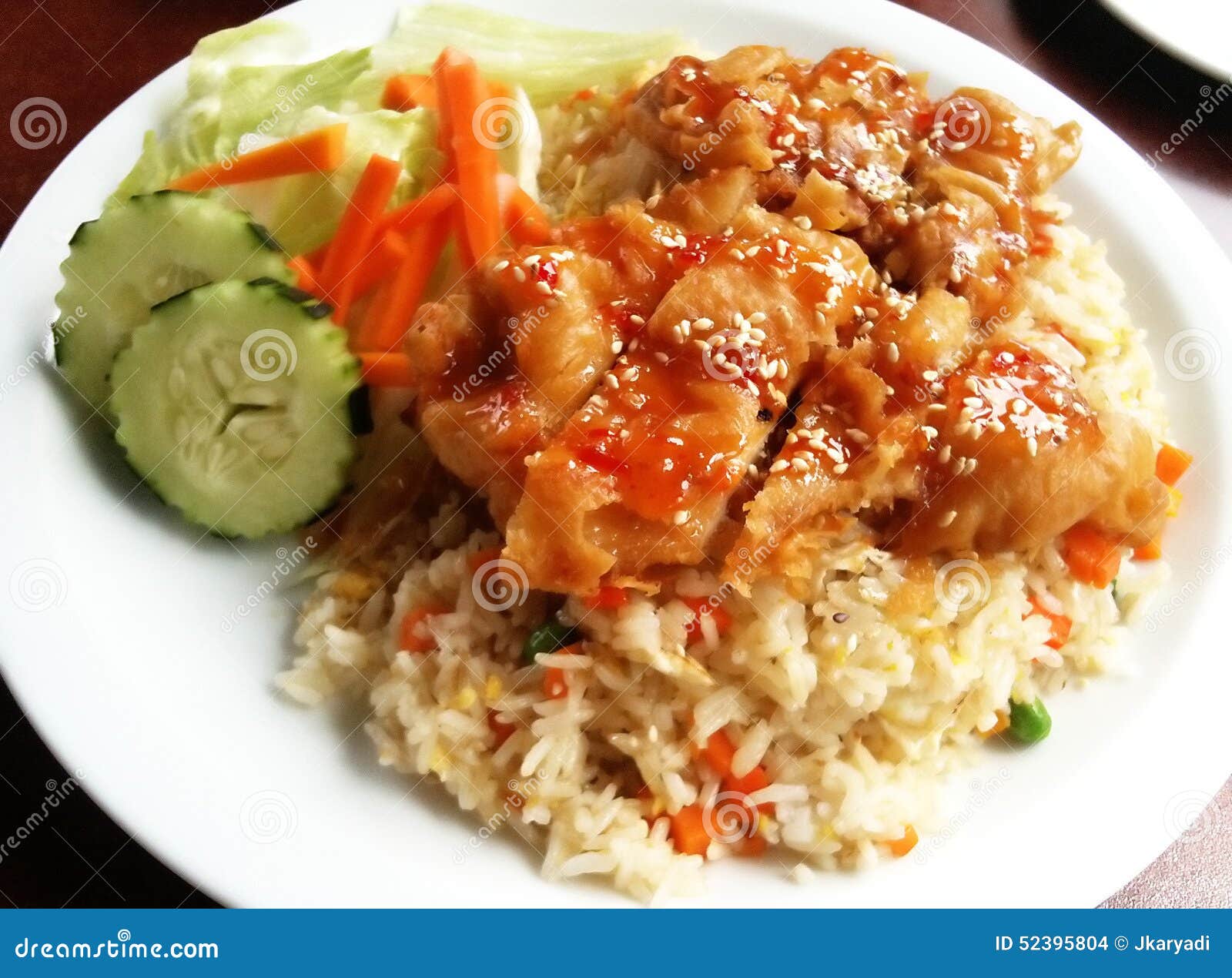 Fried Chicken Over Fried Rice Photo stock Image du appétissant