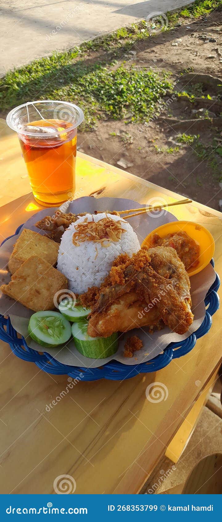FRIED CHICKEN RICE and CHILLI SAUCE HOT Stock Image Image of