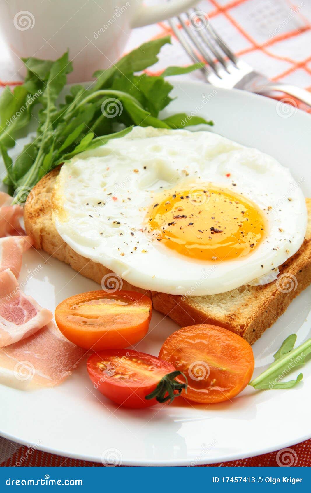 Fried egg for breakfast stock image. Image of breakfast 17457413