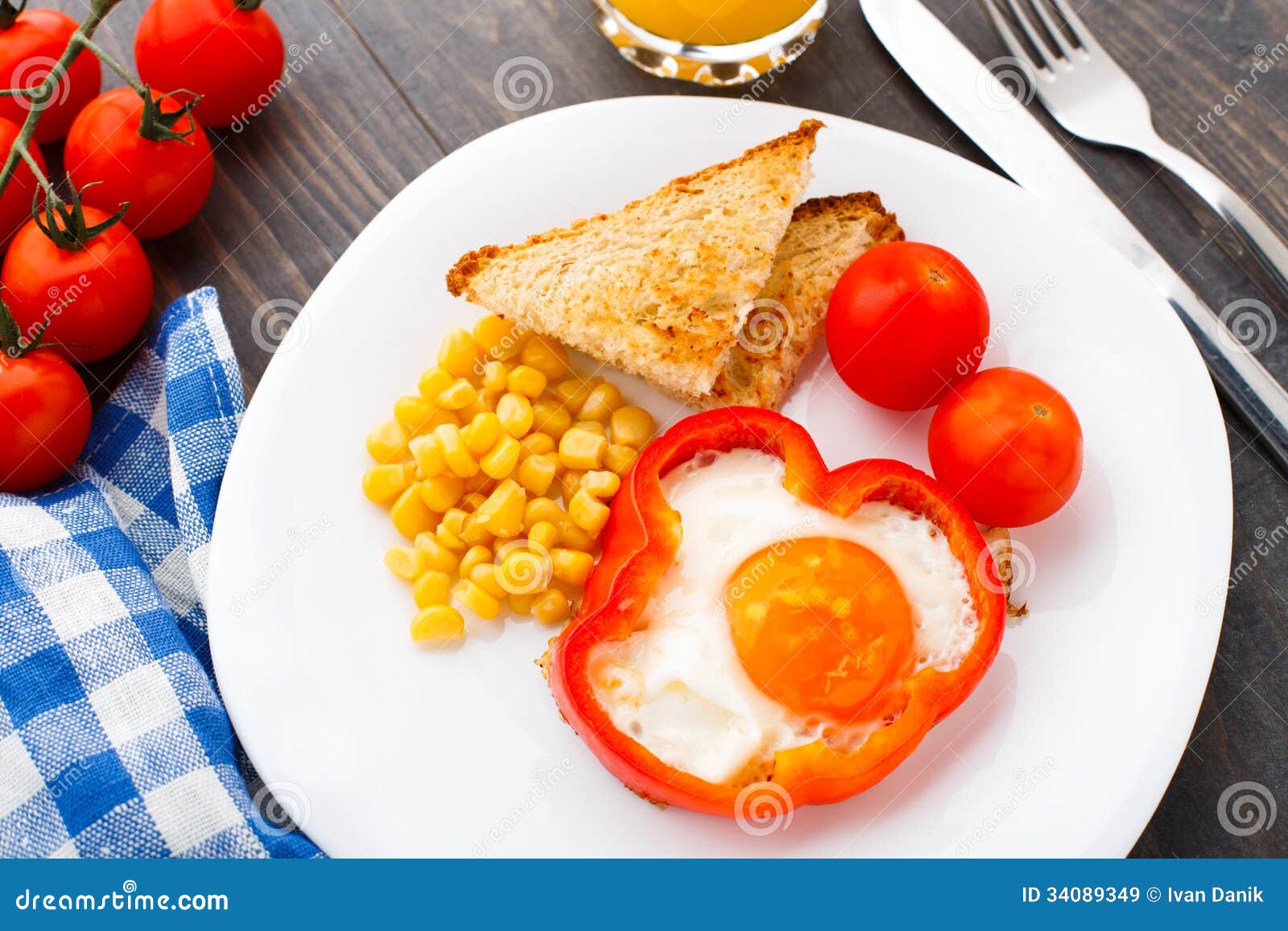 Fried egg in sweet paprika stock image. Image of plate 34089349