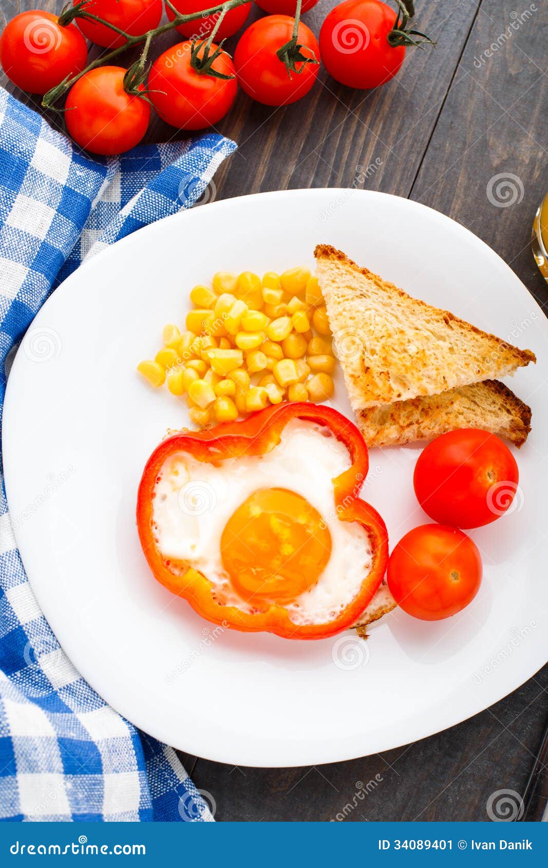 Fried egg in sweet paprika stock image. Image of ingredient 34089401