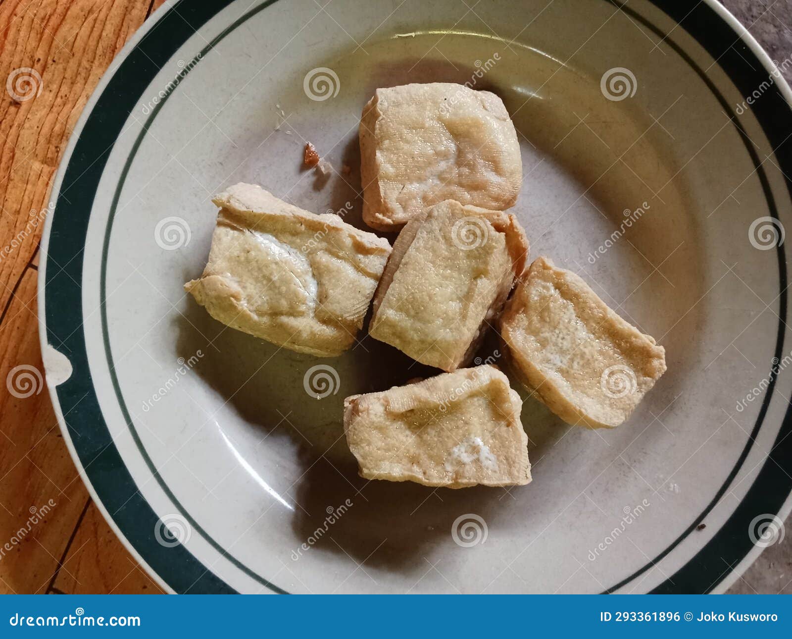 Is that Fried Tofu Contains a Lot of Vegetable Protein and is Very