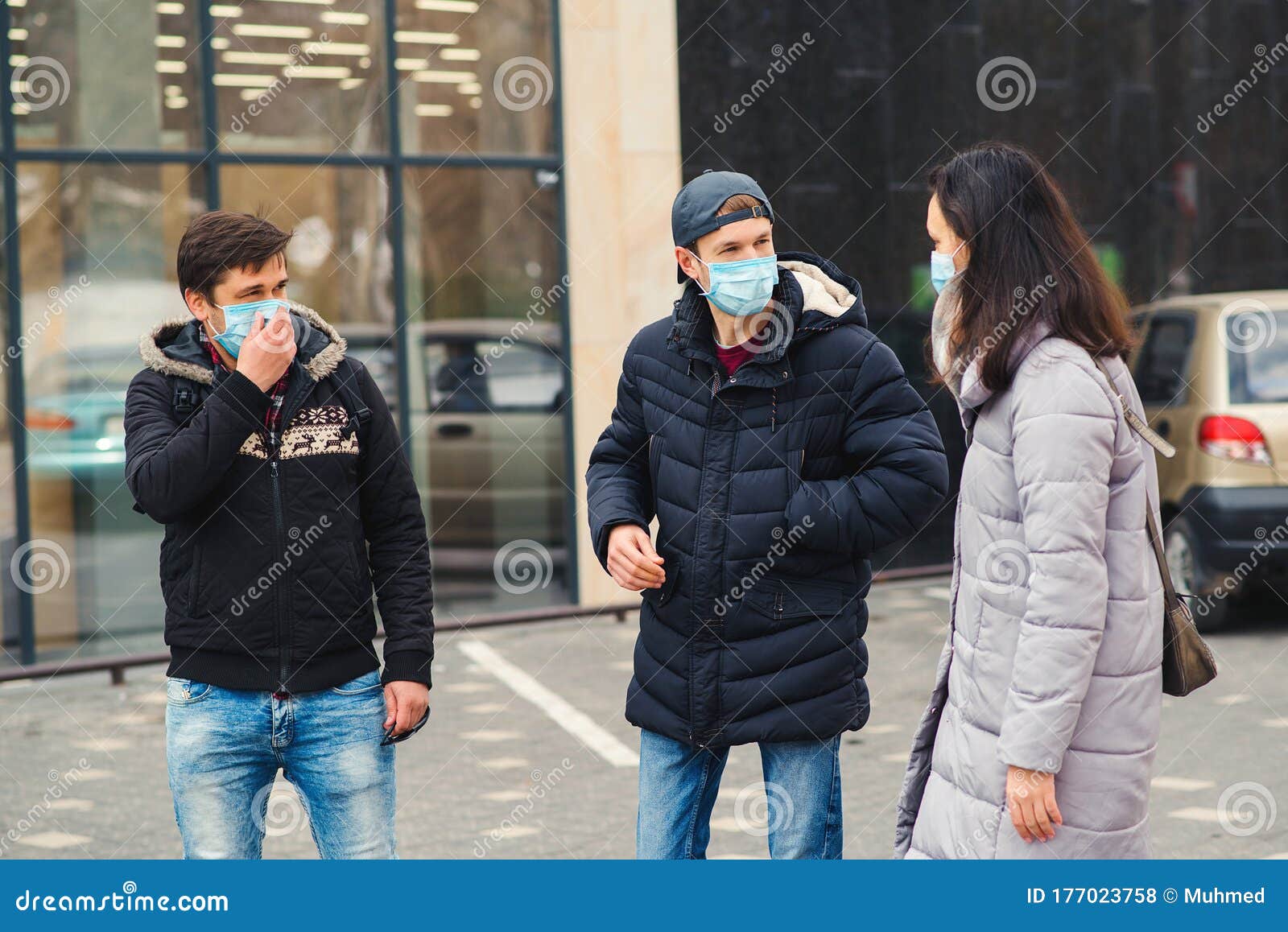 Friends Wearing Face Mask. Coronavirus Global Pandemic. Coronavirus ...
