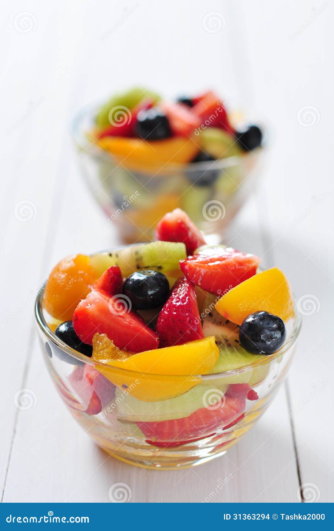 Frischer Obstsalat stockfoto. Bild von salat, frucht - 31363294