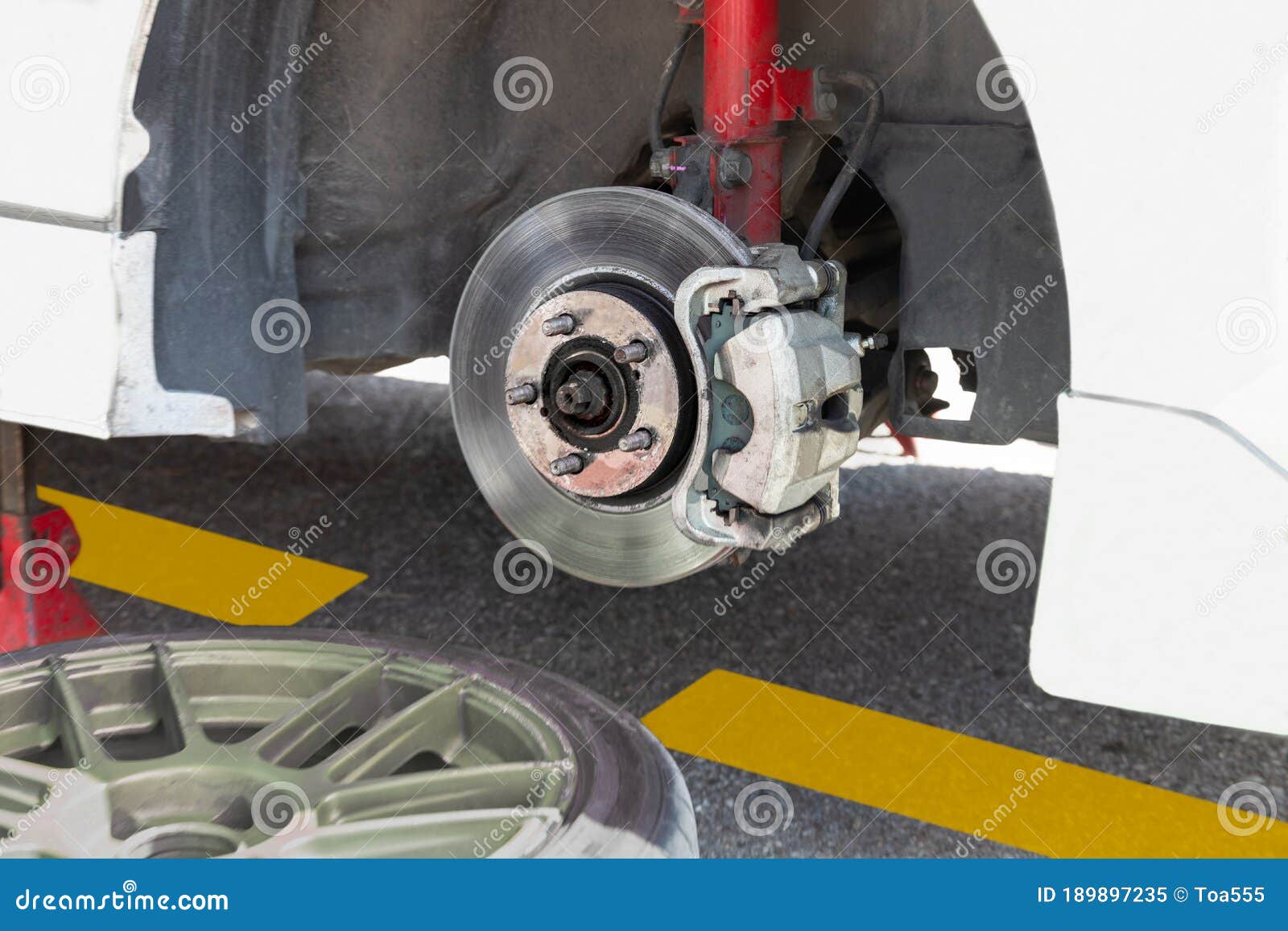 Front Car Disc Brake Repair on Road Stock Image Image of brake, ball 189897235