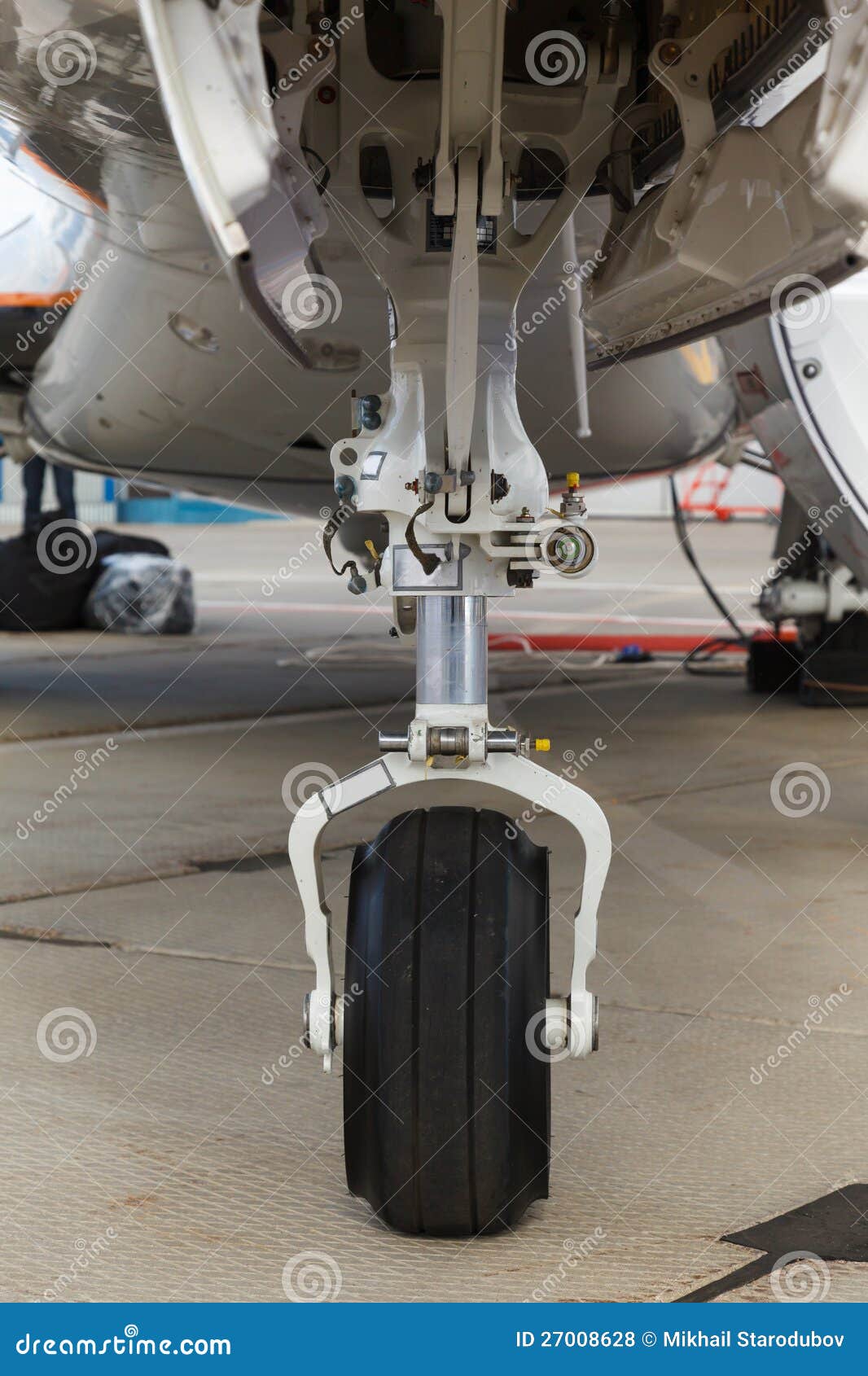 Front Landing Gear Light Aircraft Stock Photo Image of gear, wings