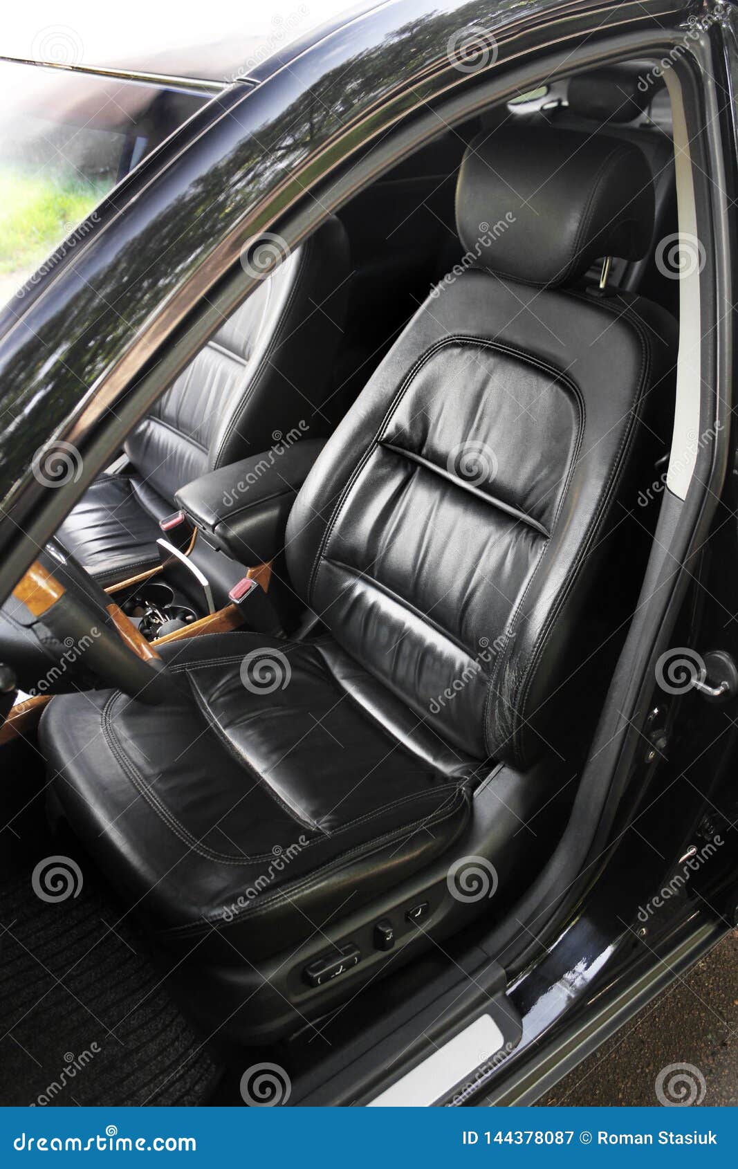 Front leather car seats. Black