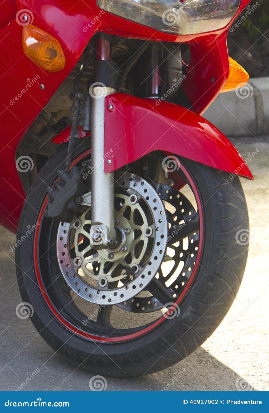 Front motorcycle wheel stock photo. Image of chrome, background - 40927902