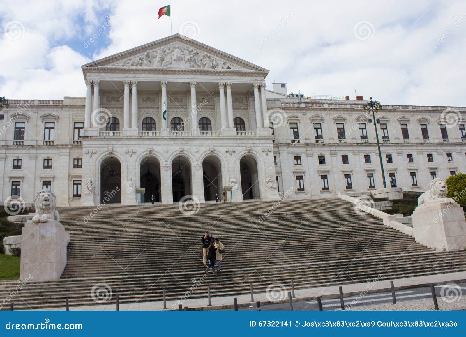 Front and partial view of the facade of S. Bento Palace, where seats the Portuguese Parliament, Assembleia da RepÃºblica. Front and partial view of the facade of S. Bento Palace, in Lisbon, where seats the Portuguese Parliament, Assembleia da RepÃºblica. It was built at the end of 16th century by architect Baltazar Ãlvares as a Benidictine monastery in neoclassic style. It was adapted to work as the Portuguese Parliament since 1834.