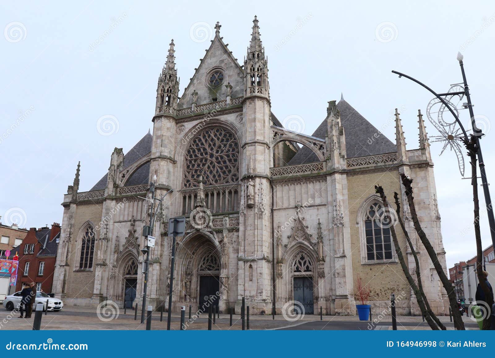 Front Of Saint Eloi Church In Dunkirk, France Editorial Stock Photo - Image Of Celebrate, Activities: 164946998
