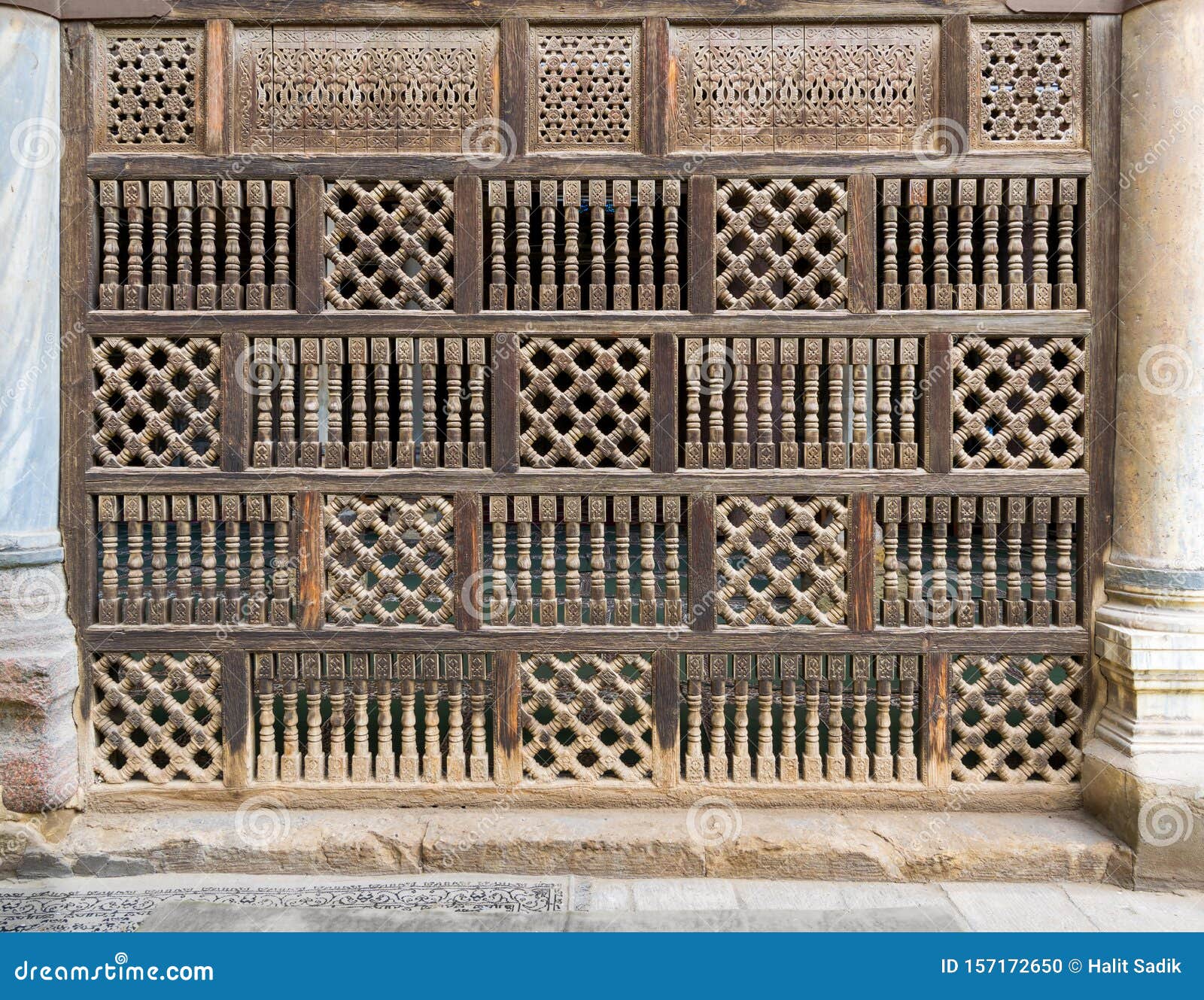 front view of interleaved wooden arabisk wall - mashrabiya, cairo, egypt