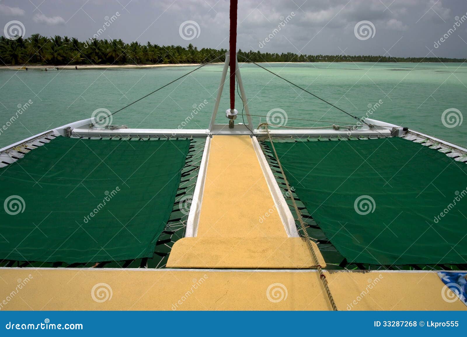 froth cloudy boat