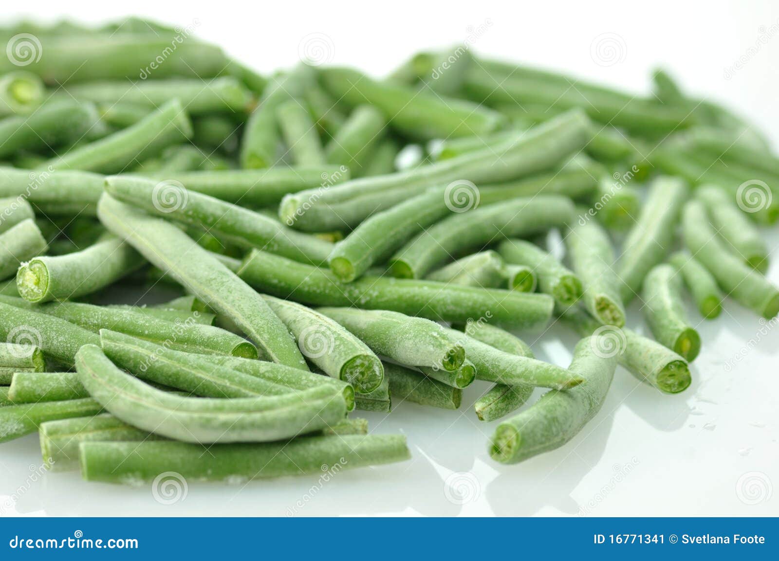 Frozen Green beans stock image. Image of health, frosted 16771341