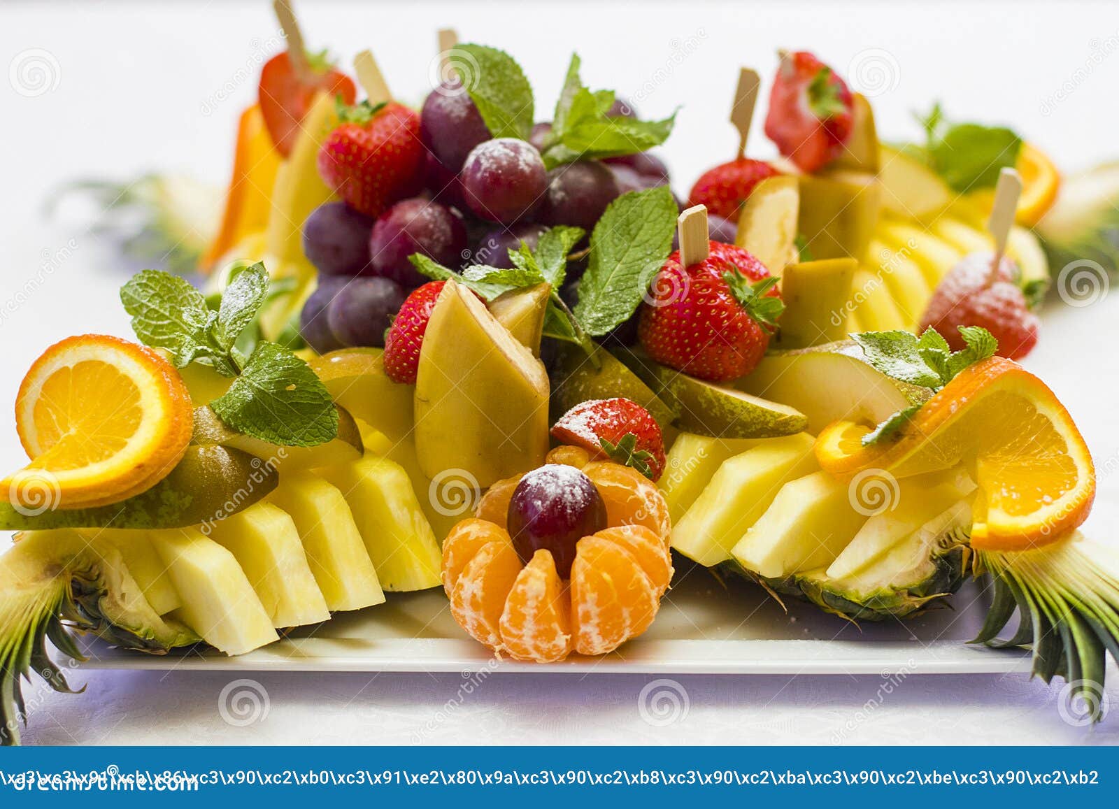 Fruit dish for a banquet stock image. Image of dish, pineapple 39275549