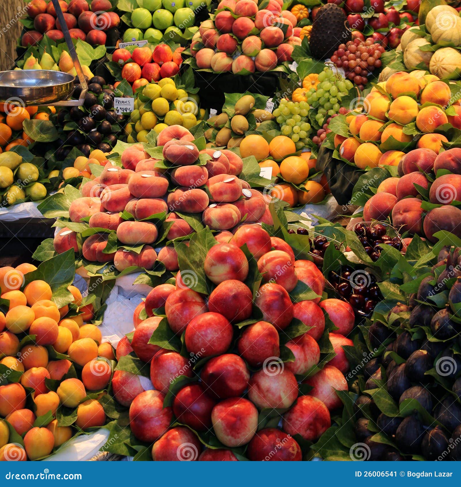 Fruit market in Barcelona stock image. Image of rambla 26006541