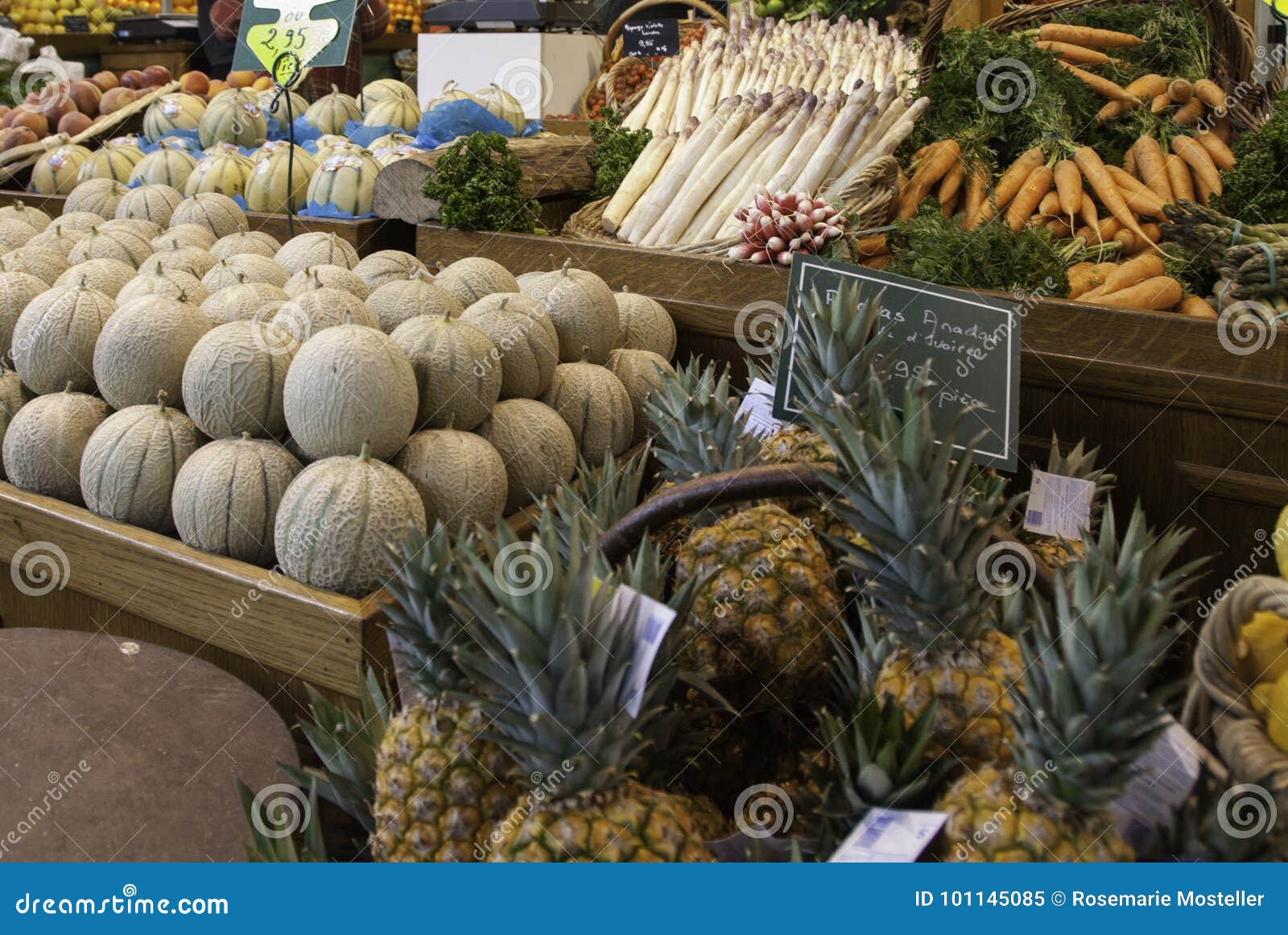 Fruit and vegetable stand stock image. Image of grocer 101145085