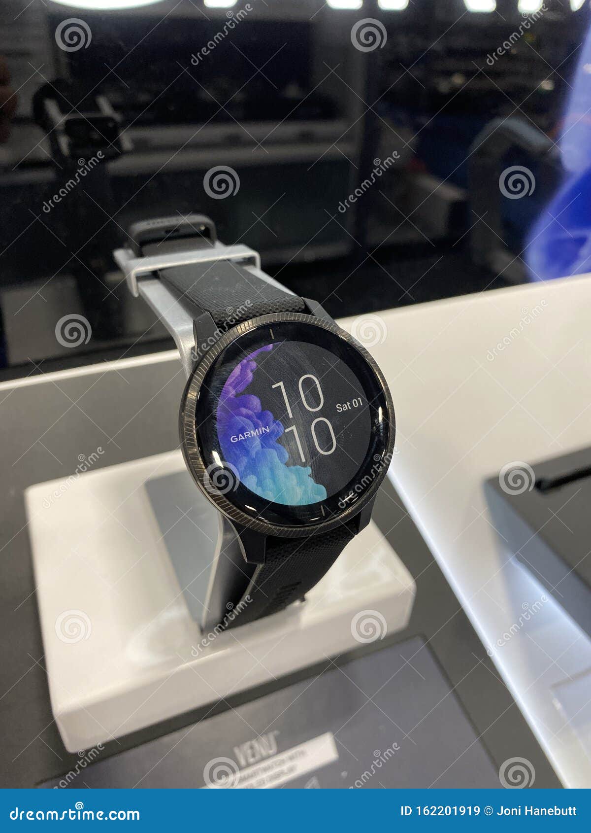 Garmin Forerunner Fitness Tracker Smart Watch on Display at a Retail Store Editorial Image of flusa, forerunner: 162201919
