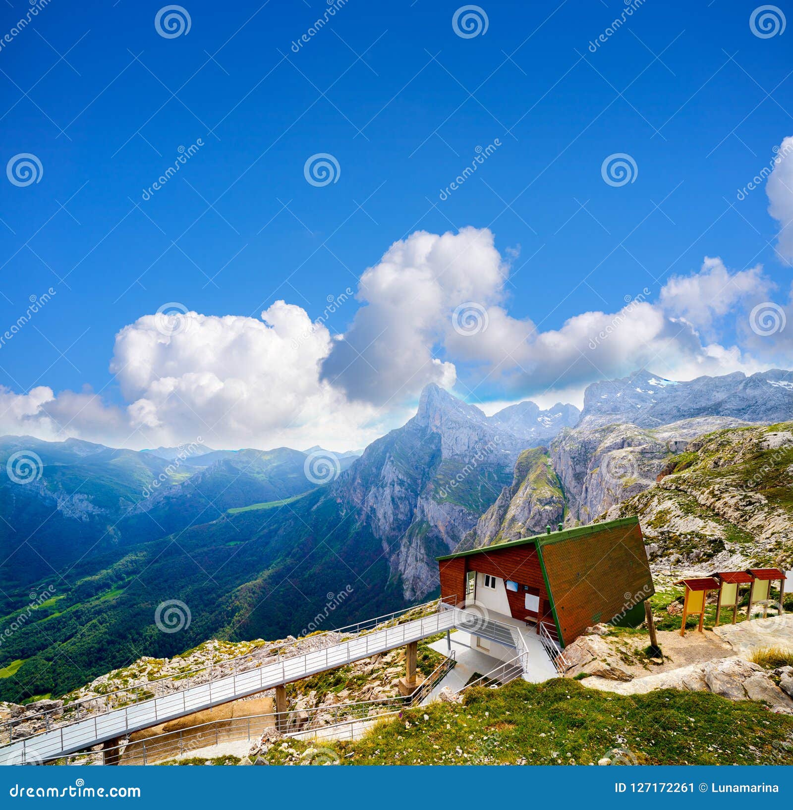 fuente de mountains in cantabria spain