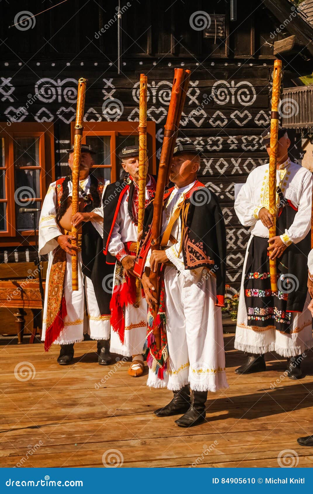 FujaraèŠ‚æ—¥çš„æ–¯æ´›ä¼å…‹äººåœ¨æ–¯æ´›ä¼å…‹ç¼–è¾'ç±»å›¾ç‰‡ å›¾ç‰‡åŒ…æ‹¬æœ‰ 84905610