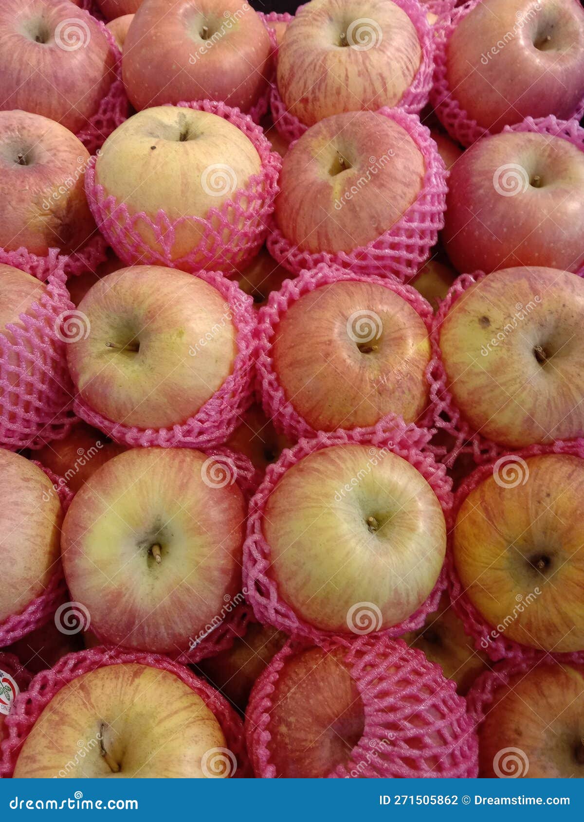 Organic Apples Fuji Information and Facts