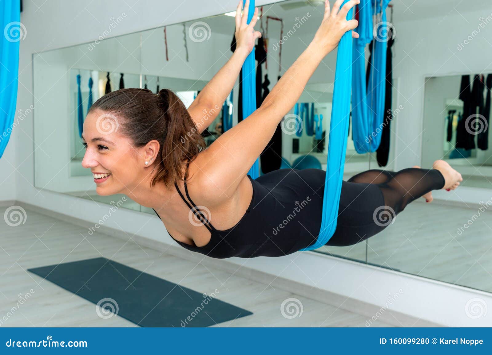 239,052 Beautiful Gym Girl Stock Photos - Free & Royalty-Free Stock Photos  from Dreamstime