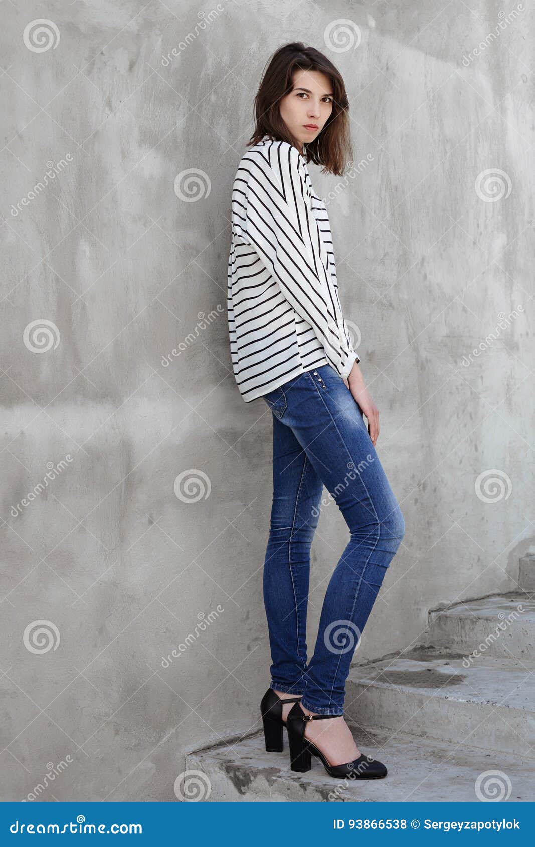 Young black female posed in the city. African women single portrait.  10489823 Stock Photo at Vecteezy